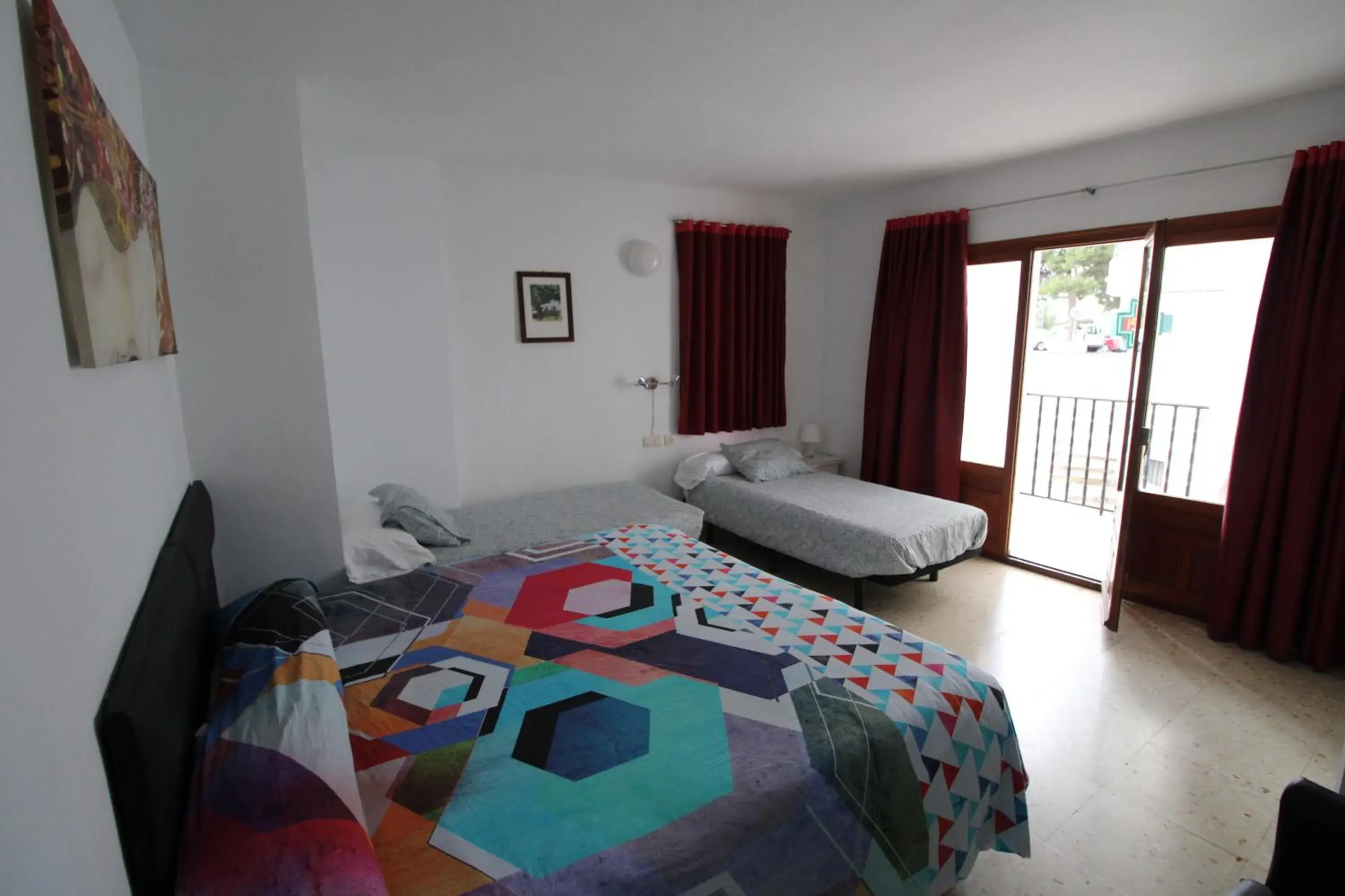 Quadruple Room in Hostal Fornet Altea Quadruple Room in Hostal Fornet Altea