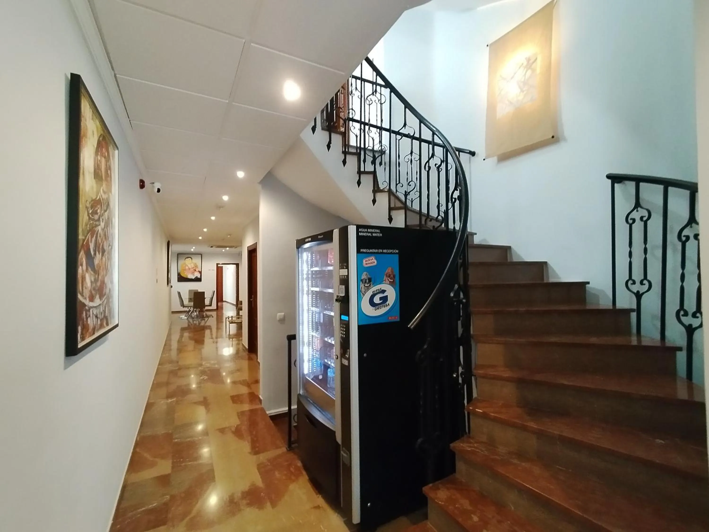 Property building in Hostal San Cayetano