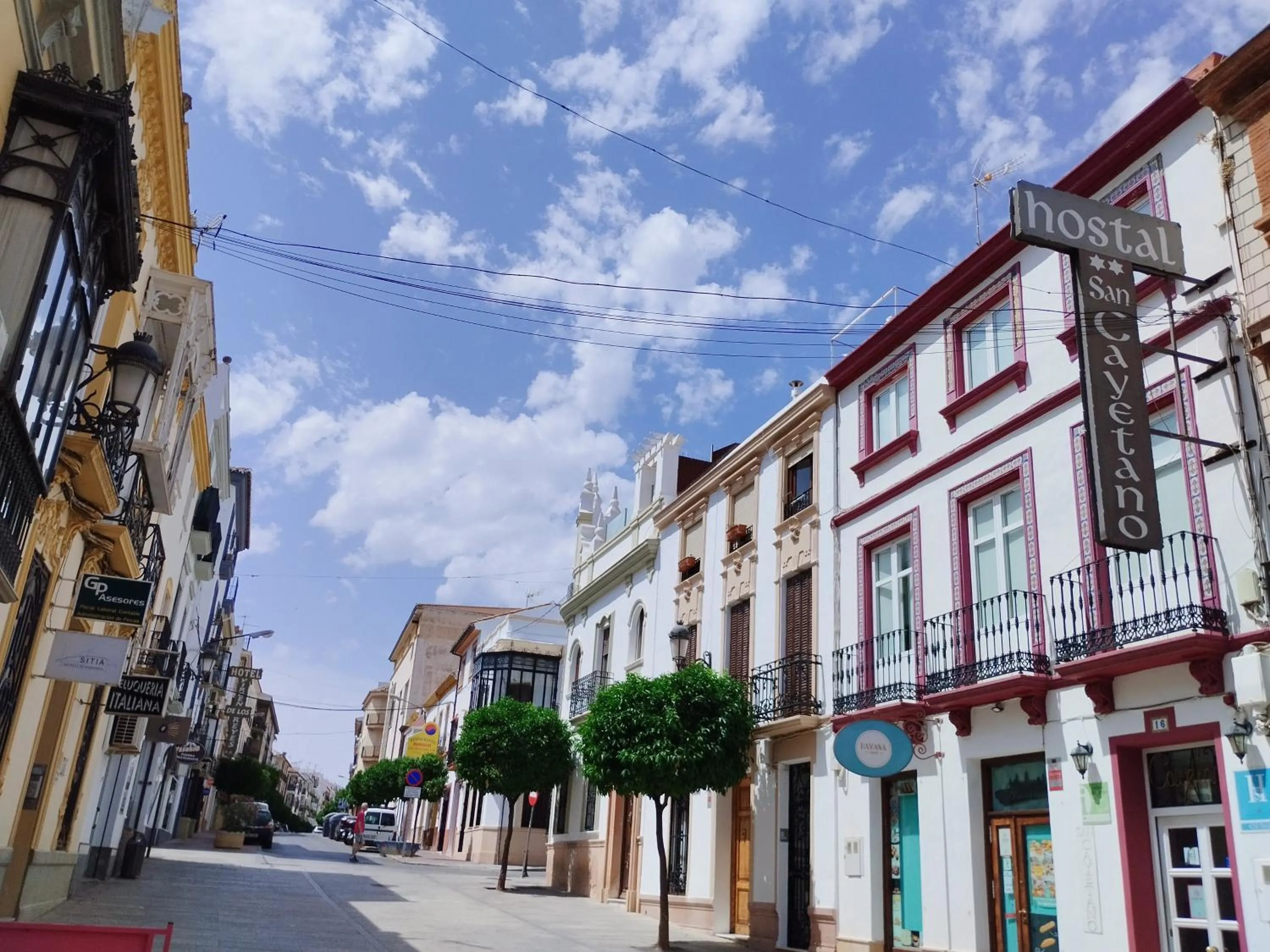 Property building in Hostal San Cayetano