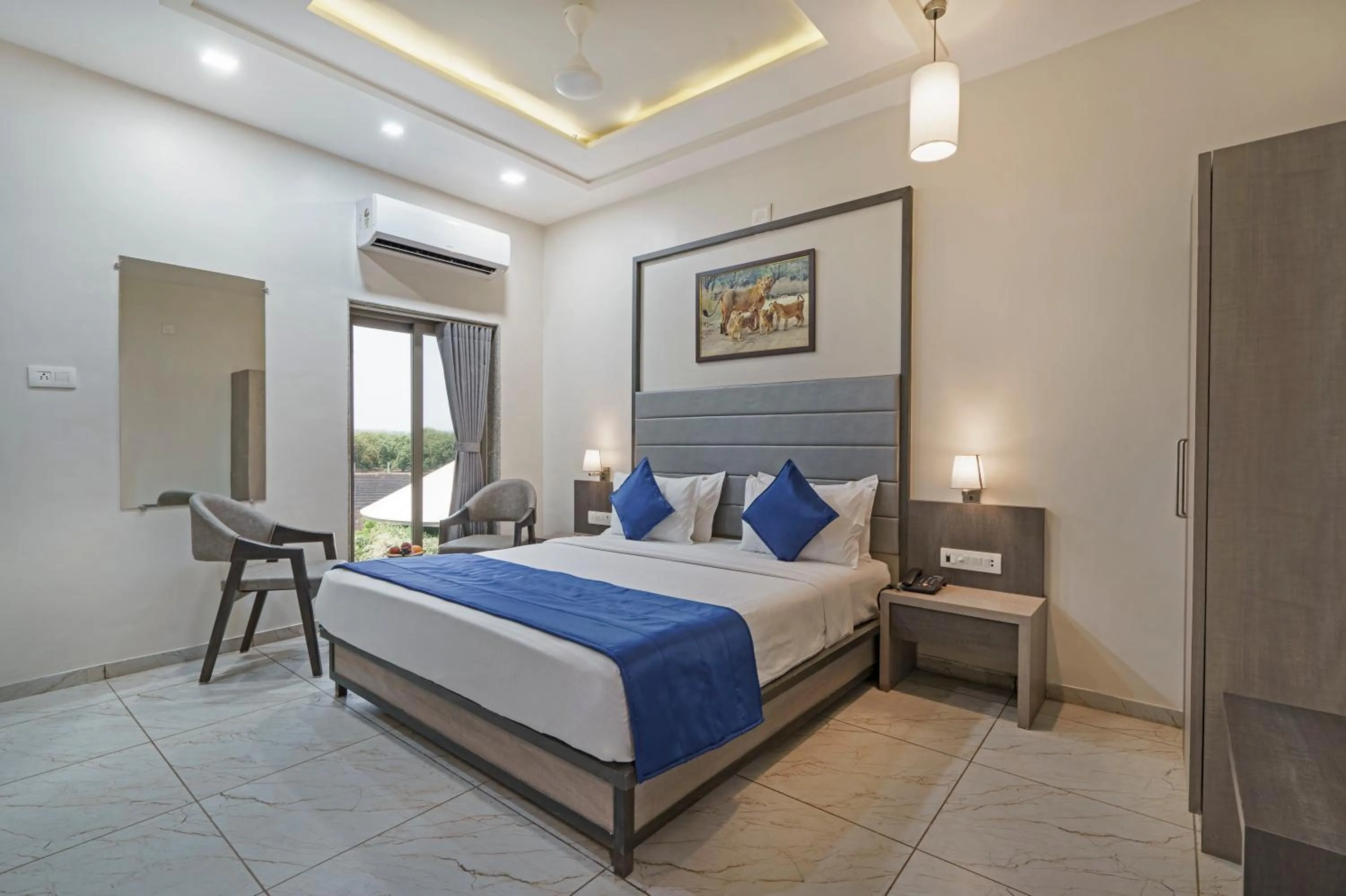 View (from property/room), Bed in Sterling Gir