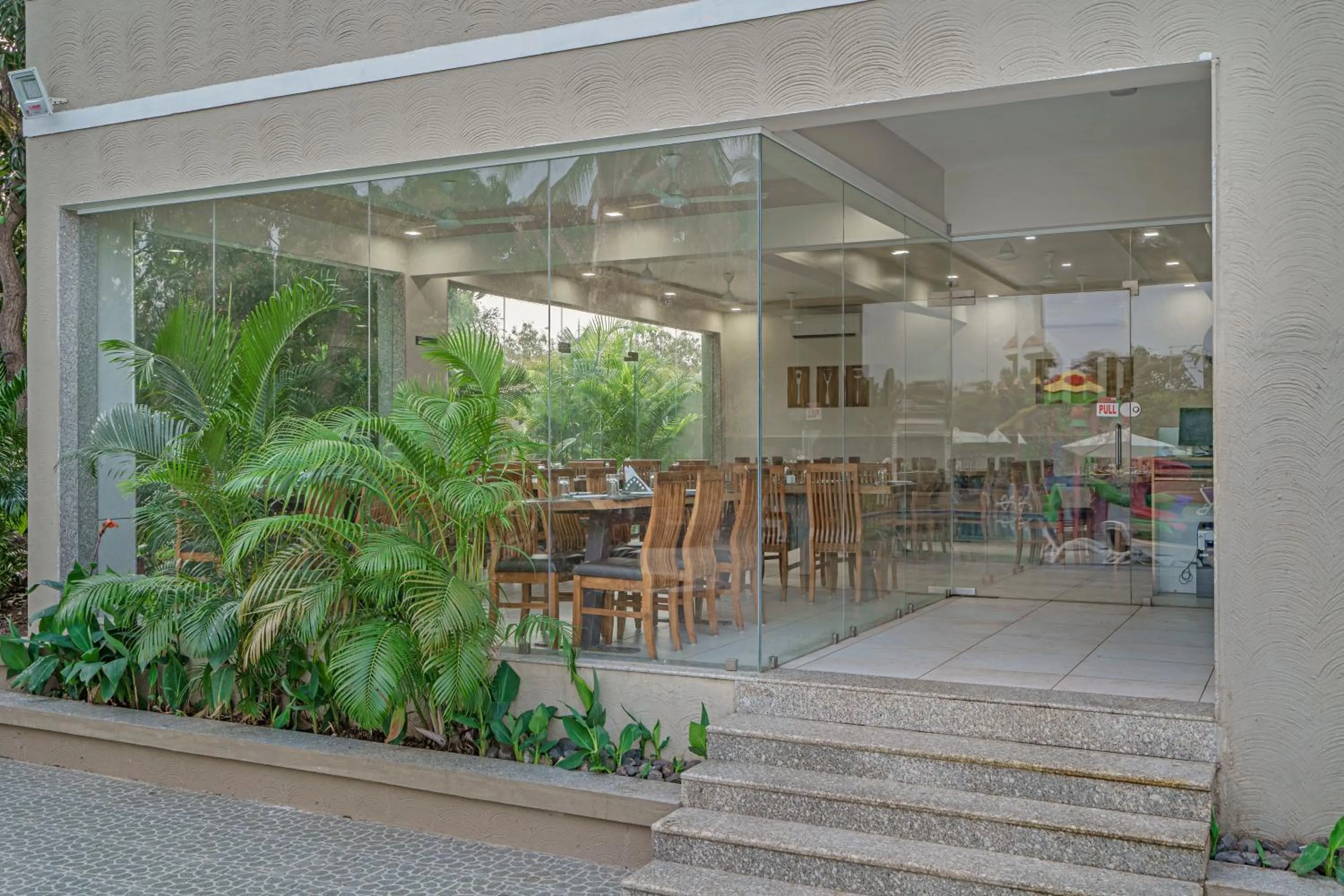 Restaurant/places to eat in Sterling Gir