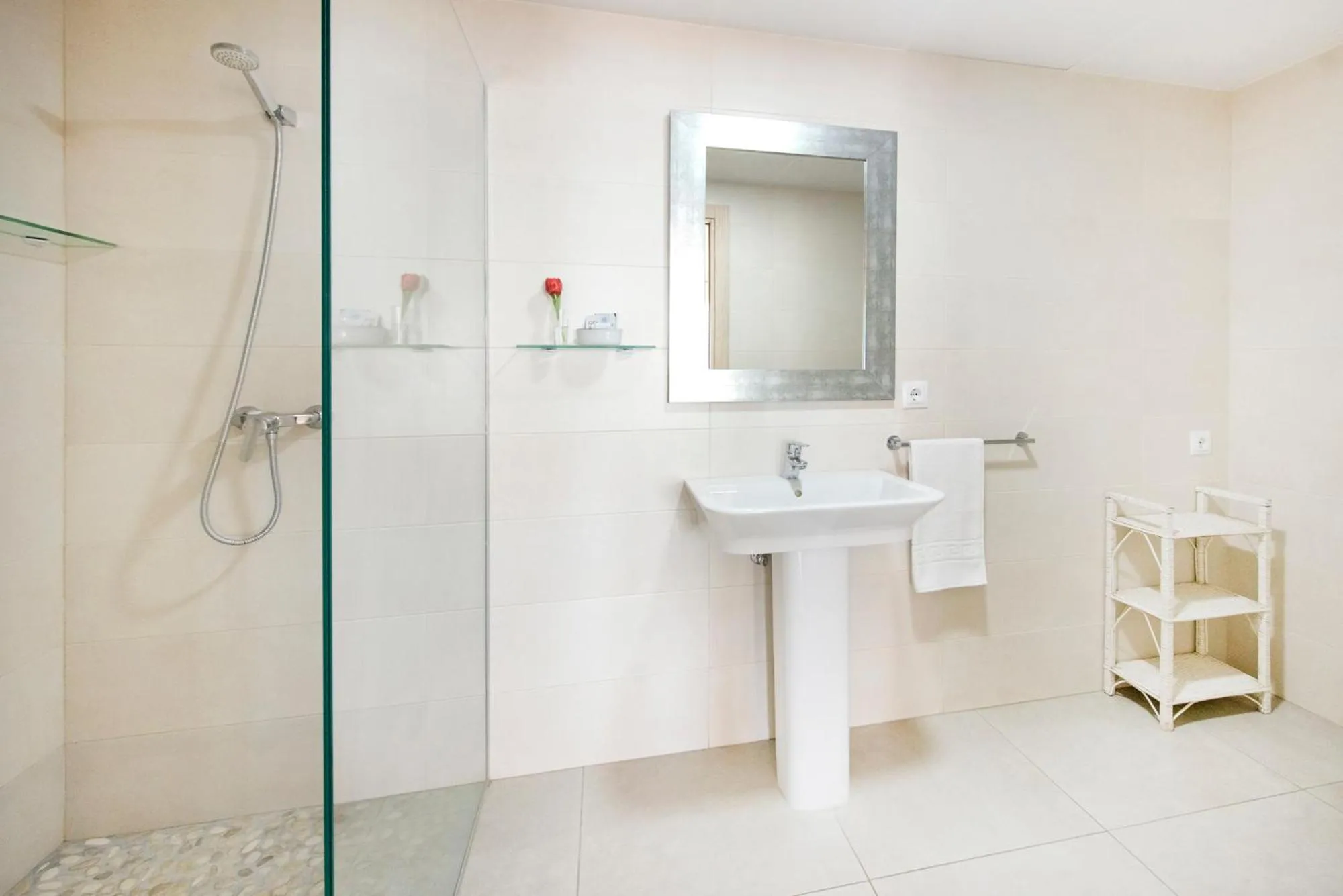 Shower in Hotel San Miguel