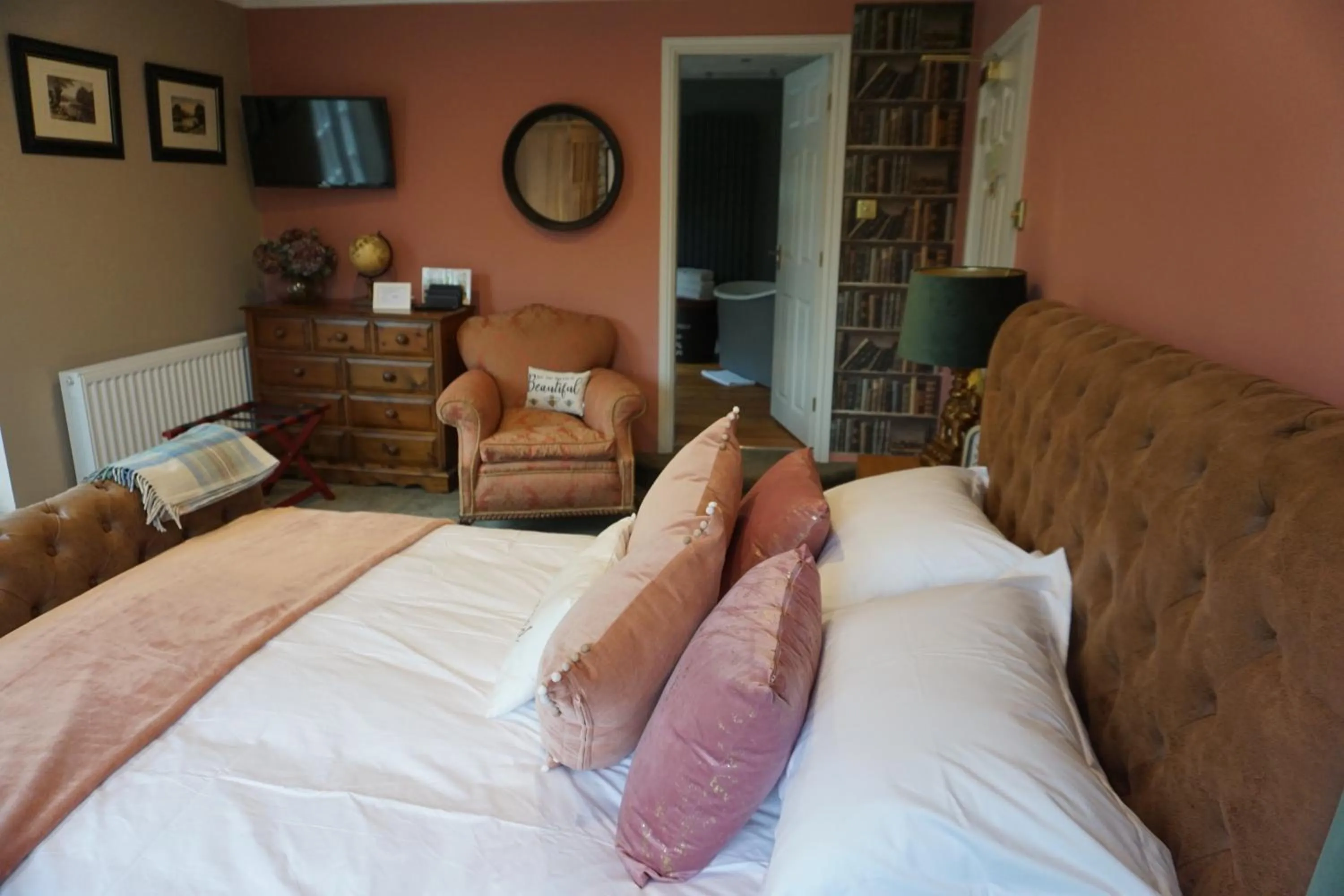 Bed in The Tickled Trout Inn Bilton-in-Ainsty