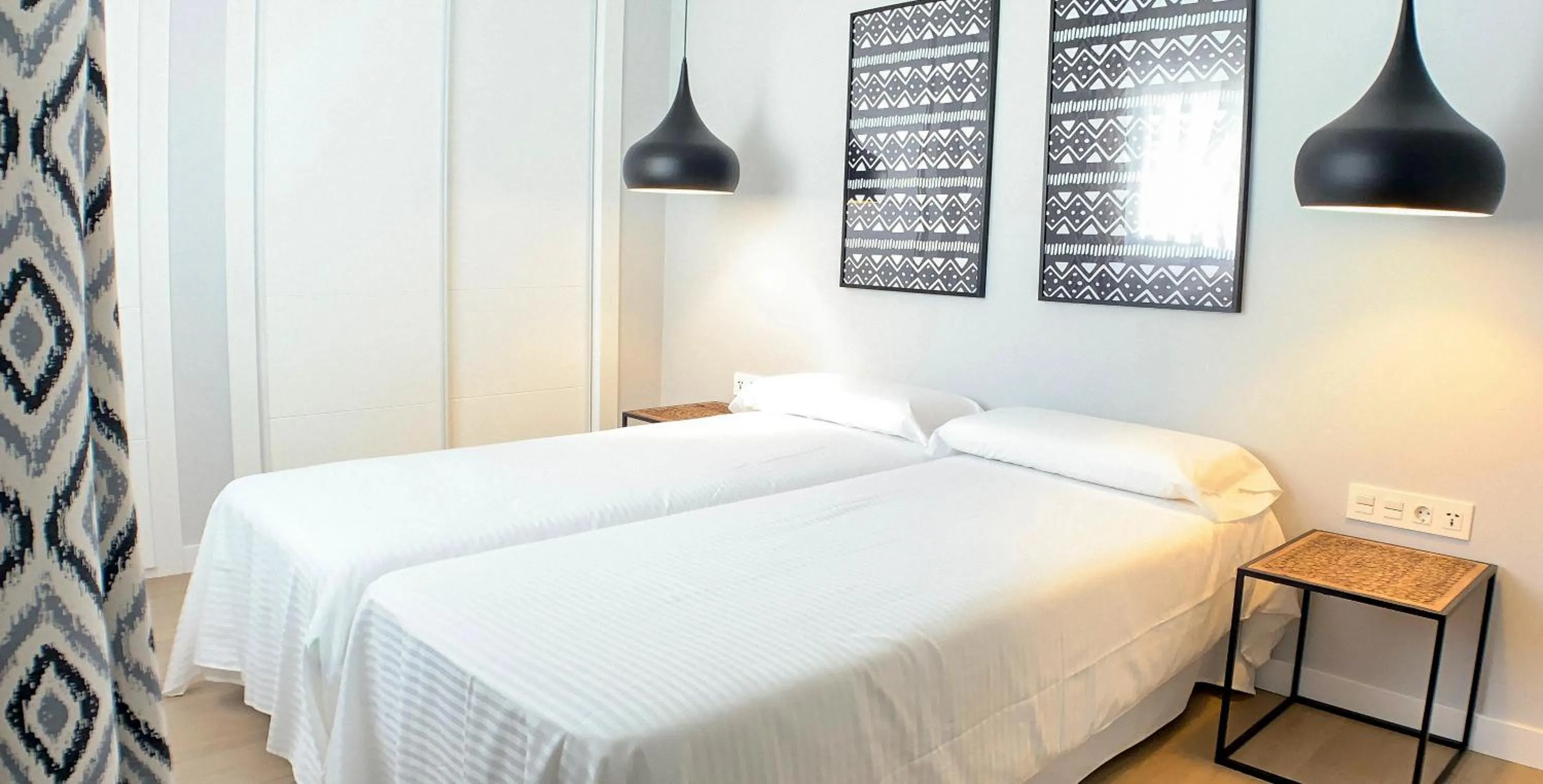 Bed in Sea to Sky Suites - Mijas Pueblo