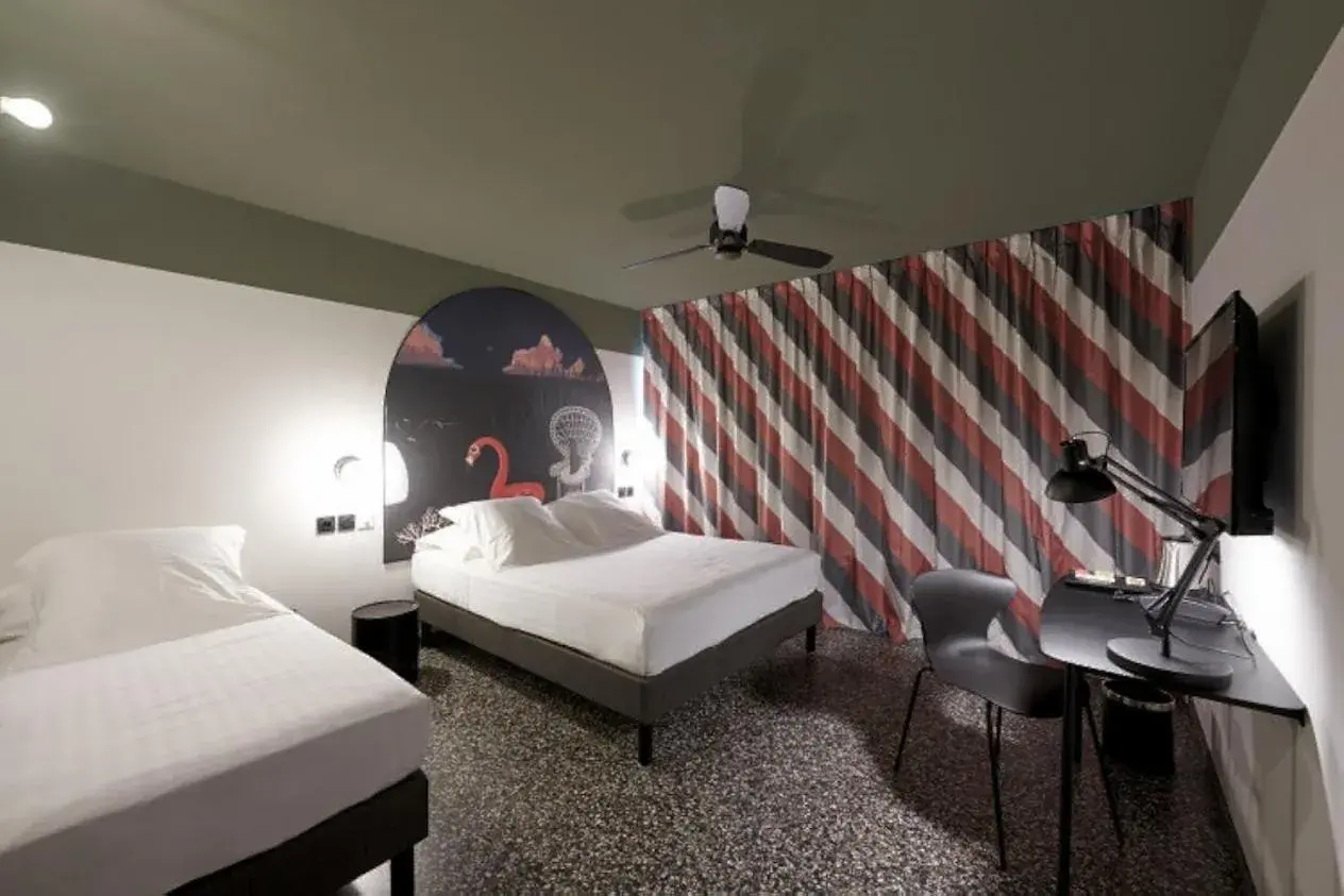 Dina Essentiel Triple in DINA MORGABINE SAINT DENIS Dina Essentiel Triple in DINA MORGABINE SAINT DENIS