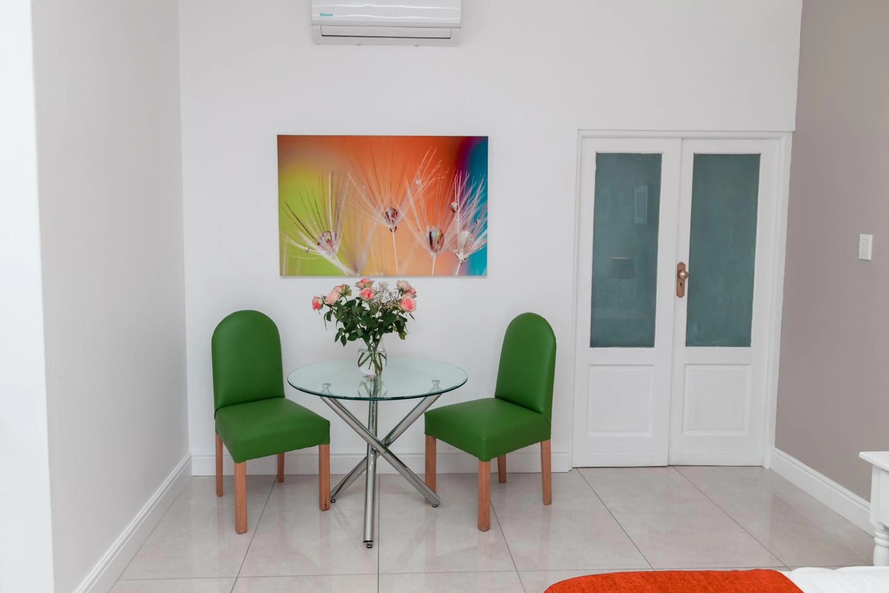 Seating area in Paternoster Lodge