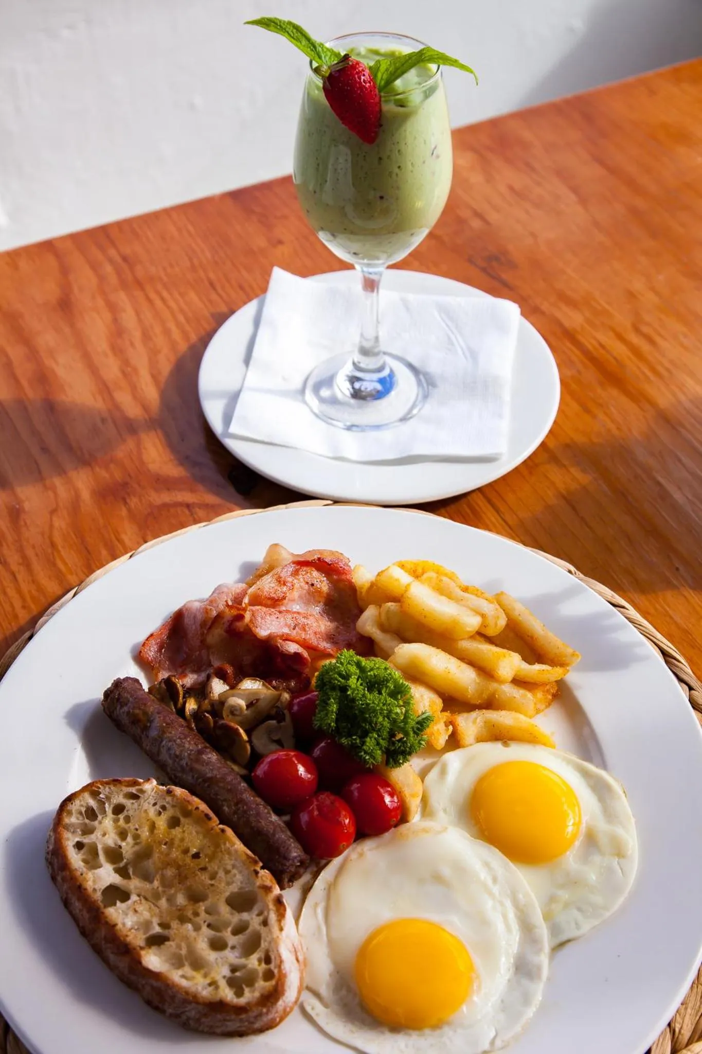 Food and drinks in Paternoster Lodge