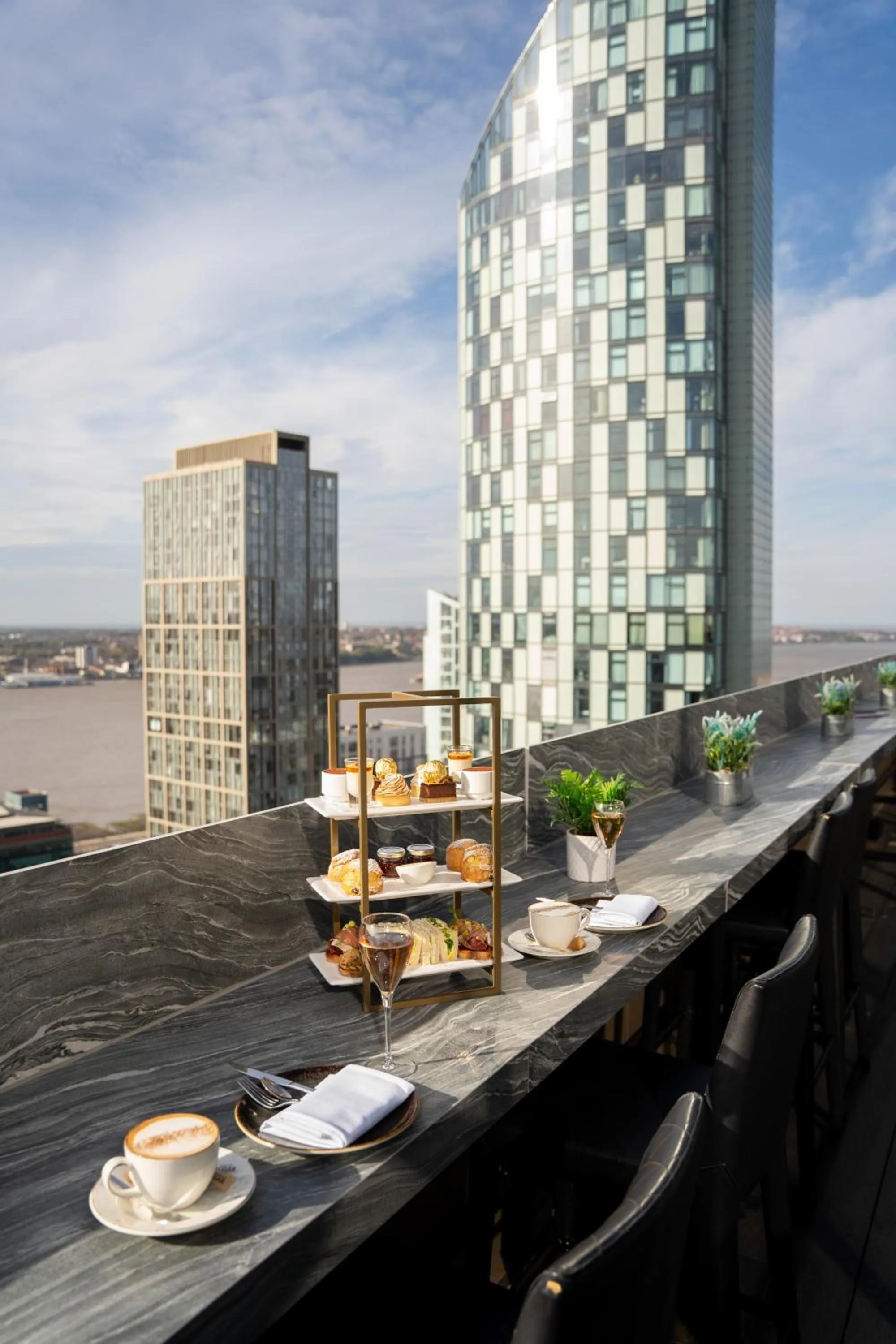 Food and drinks in INNSiDE by Meliá Liverpool