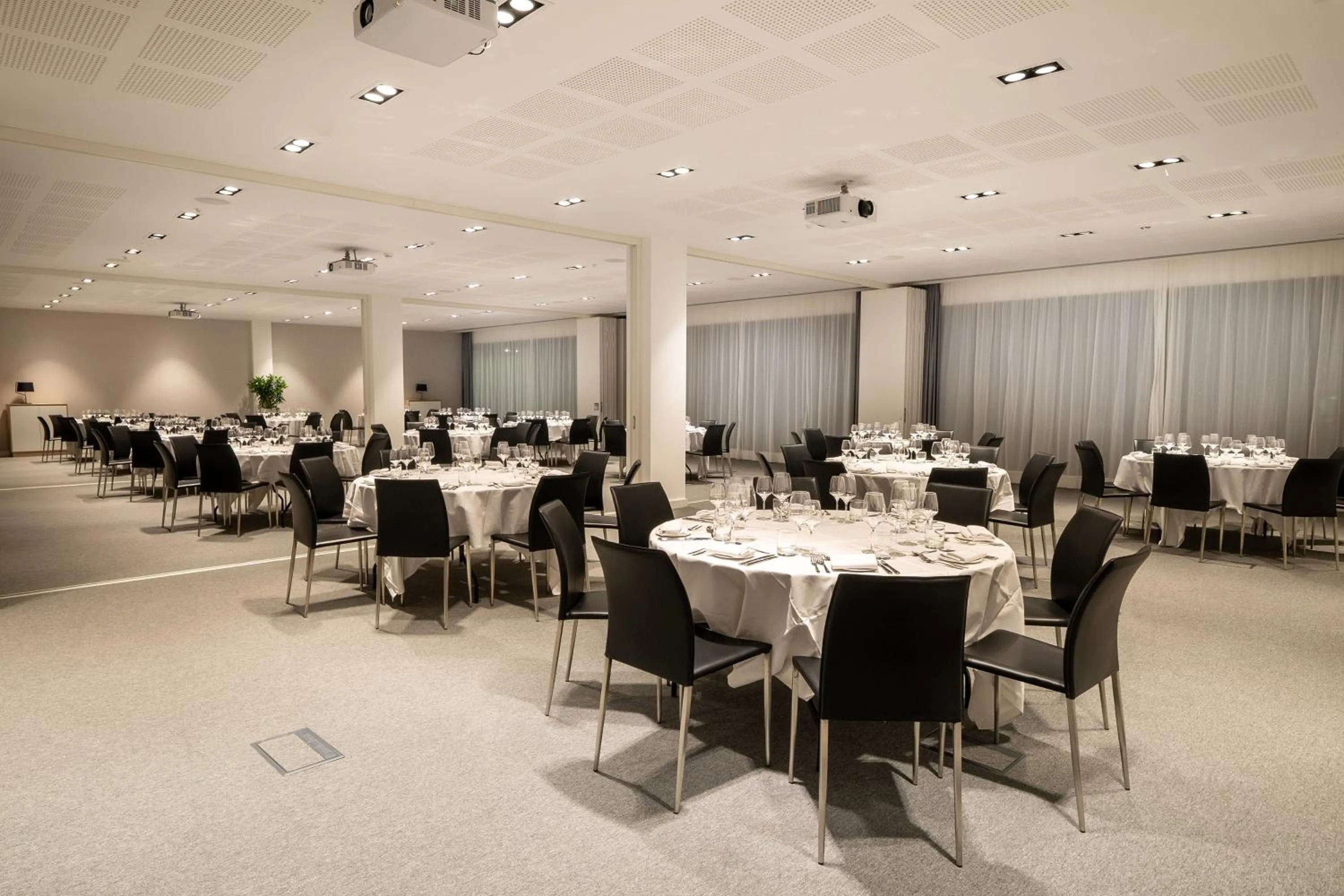 Meeting/conference room in INNSiDE by Meliá Liverpool