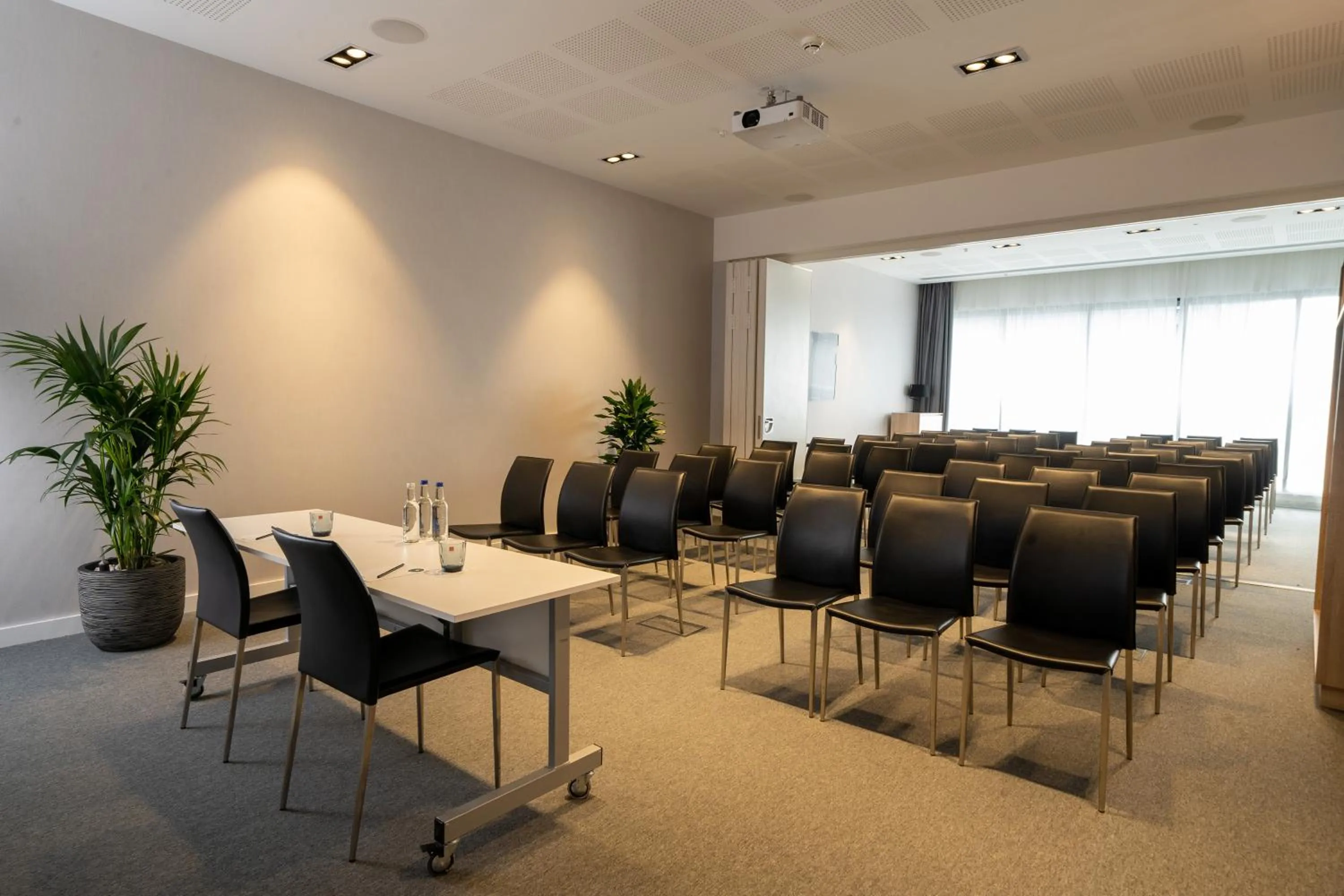 Meeting/conference room in INNSiDE by Meliá Liverpool