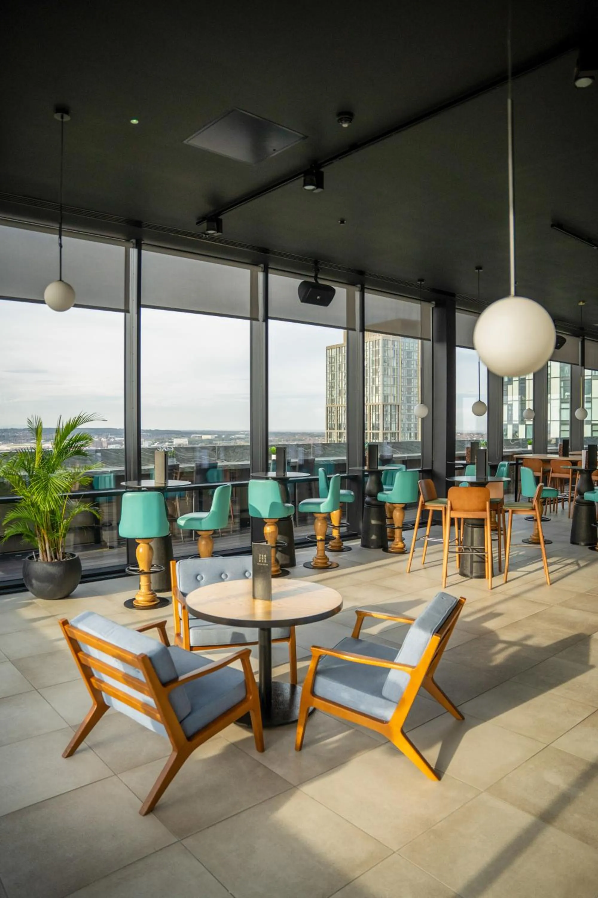 Lounge or bar in INNSiDE by Meliá Liverpool
