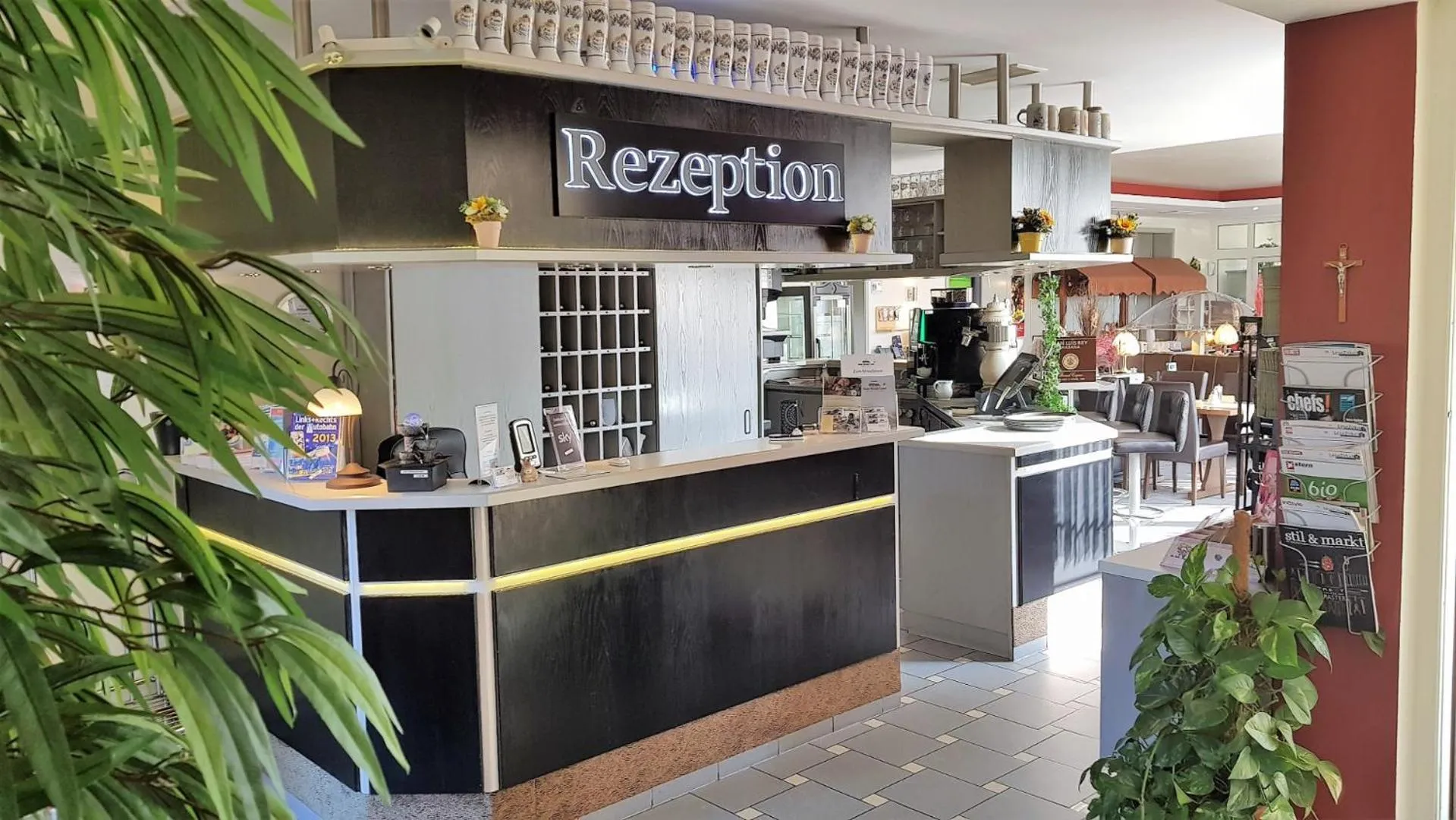 Lobby or reception in Hotel Rhöner Land Garni - Bed & Breakfast