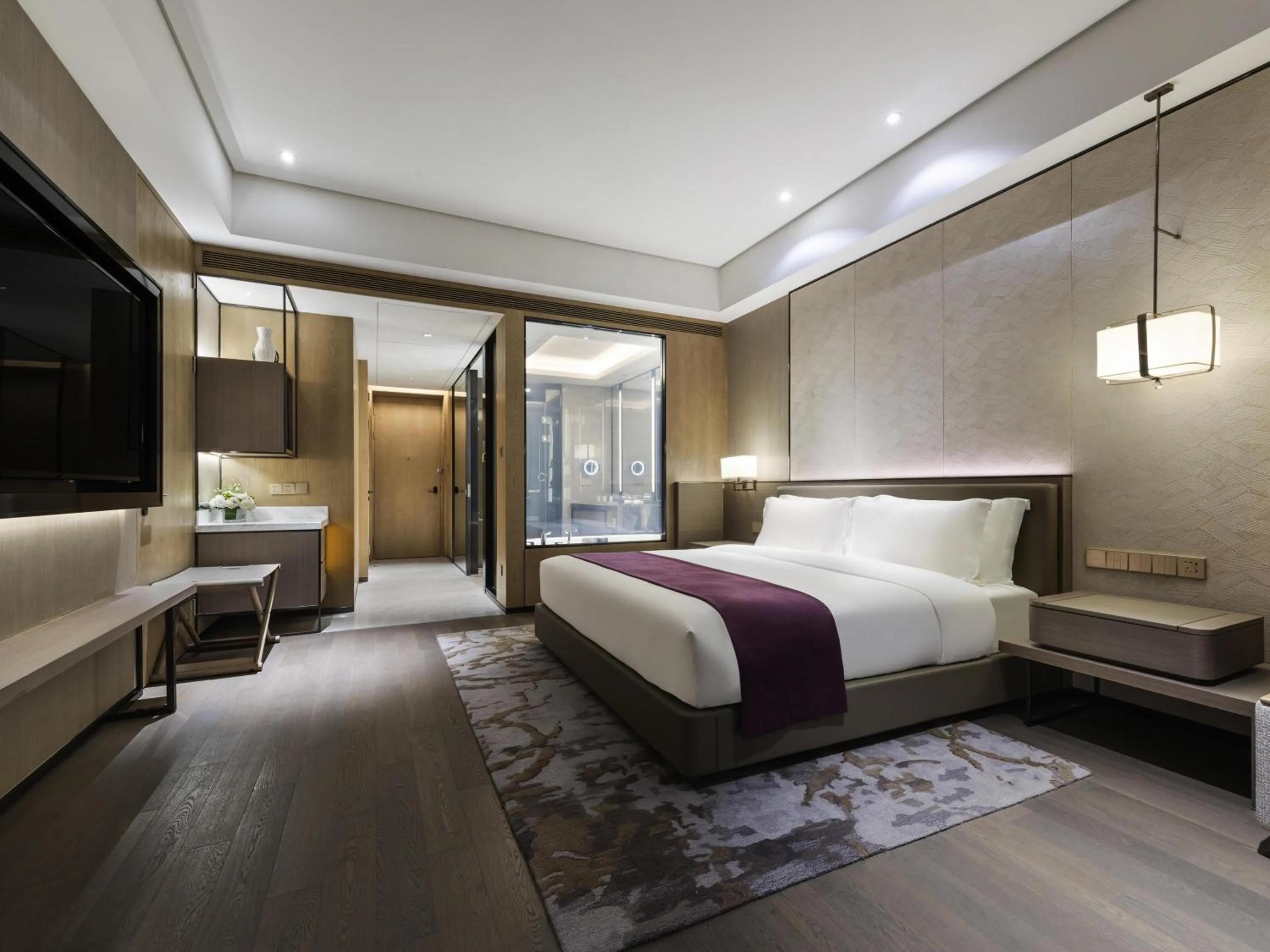Bedroom, Bed in Grand Mercure Shanghai Lingang