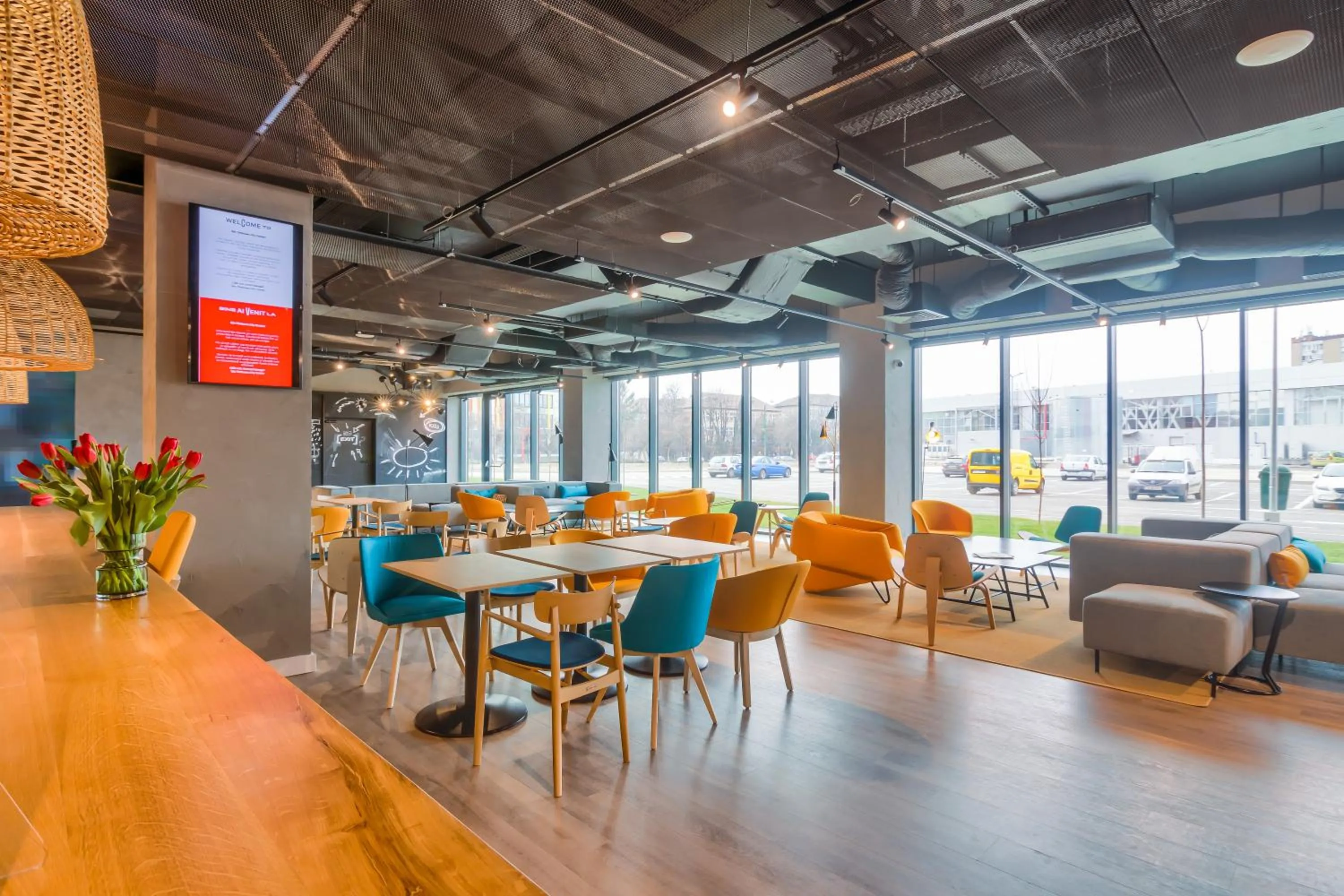 Communal lounge/ TV room in ibis Timisoara City Center