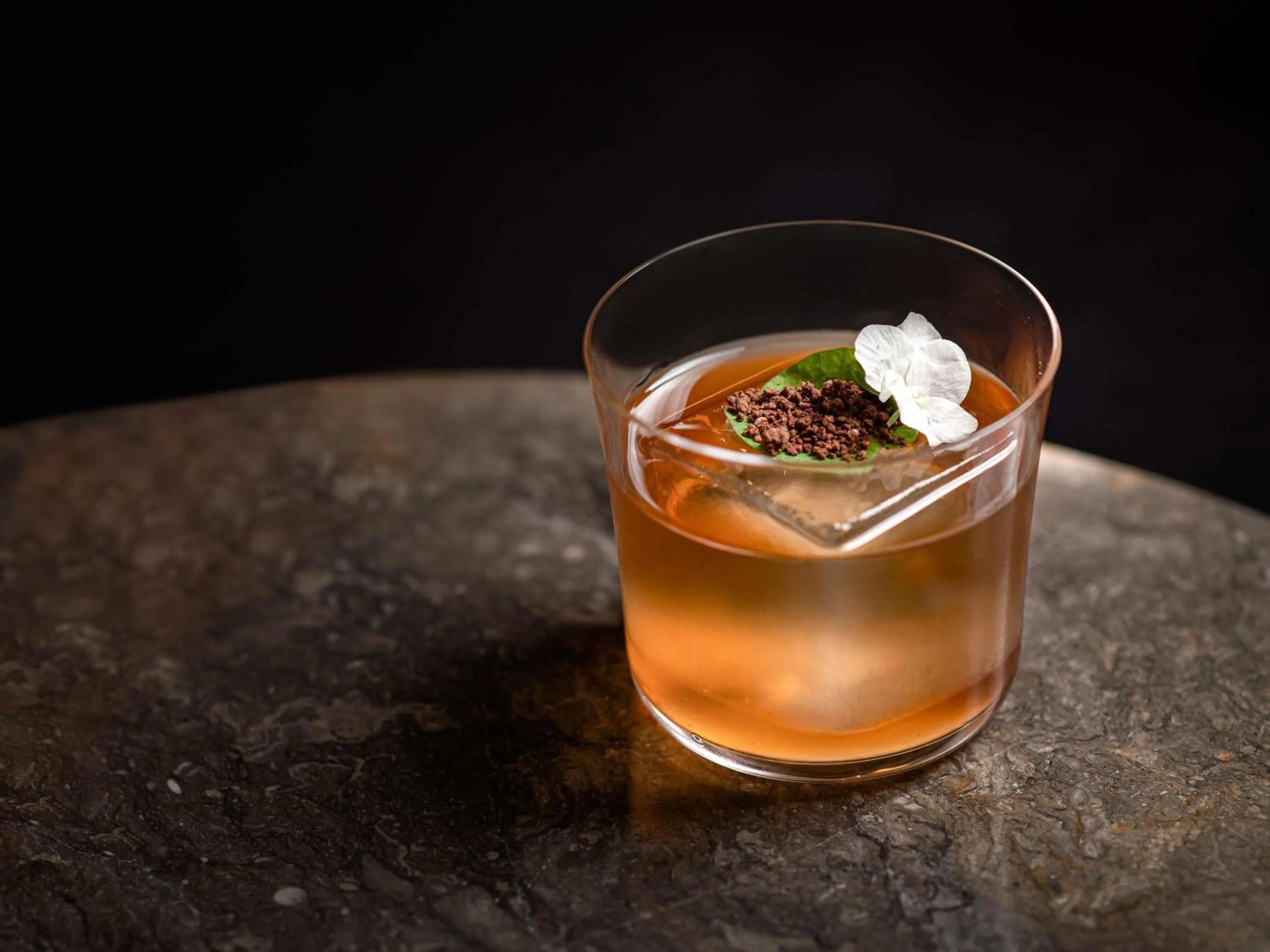 Lounge or bar in Fairmont Windsor Park