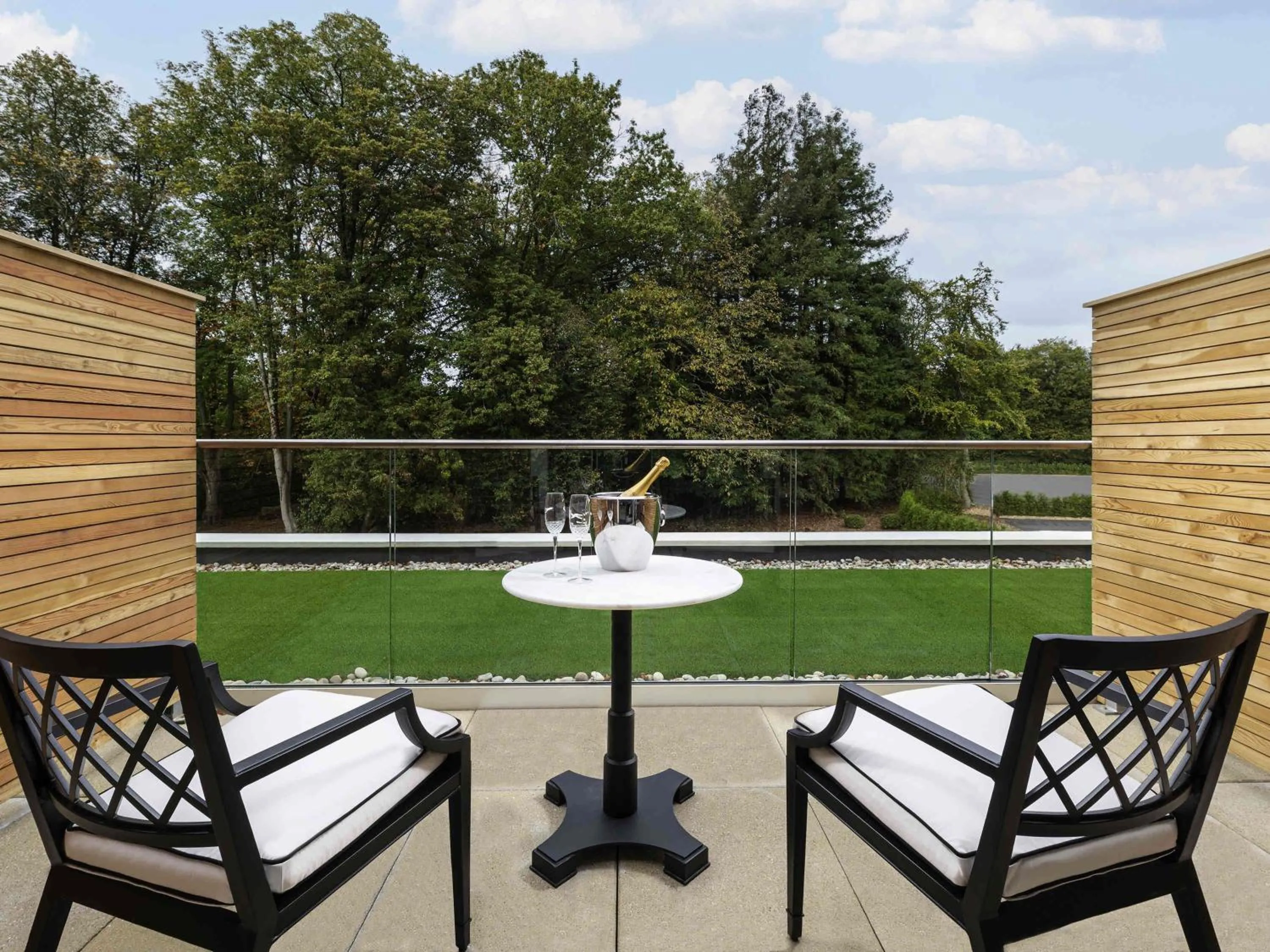 Bedroom in Fairmont Windsor Park