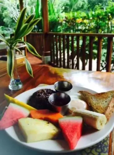 Food and drinks in The Grateful Hotel