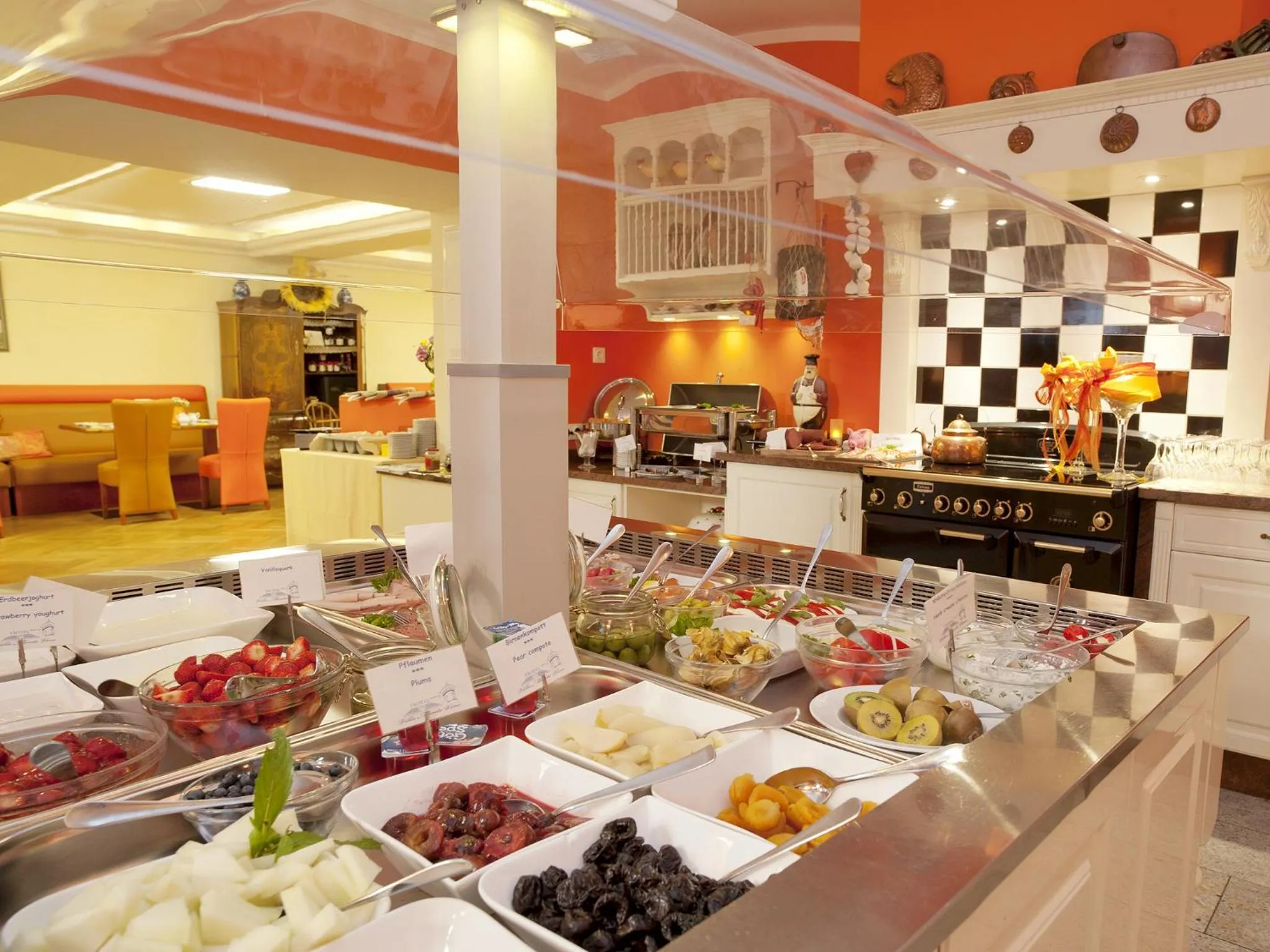 Buffet breakfast in Hotel Villa Monte Vino