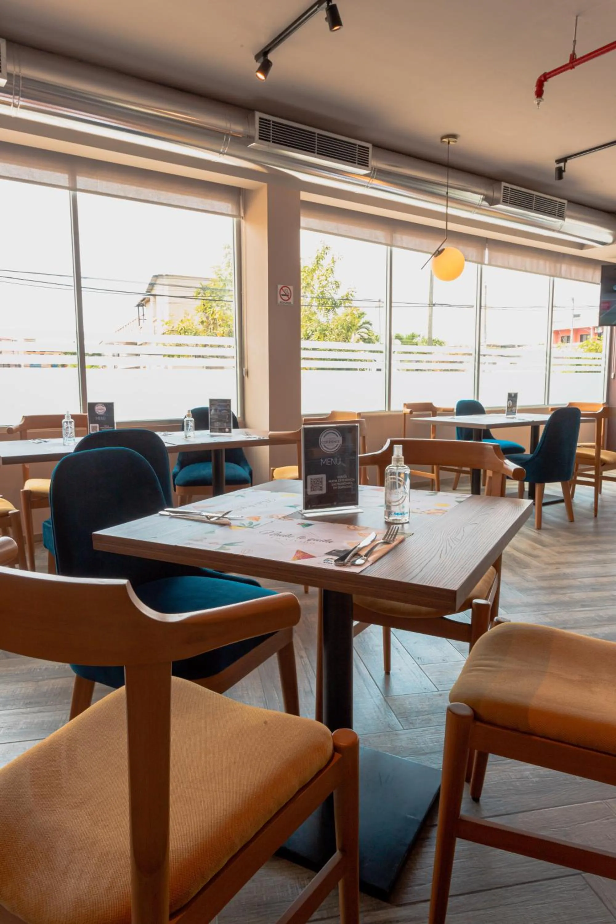 Restaurant/places to eat in Hotel Puerto Pacifico Guayaquil Airport