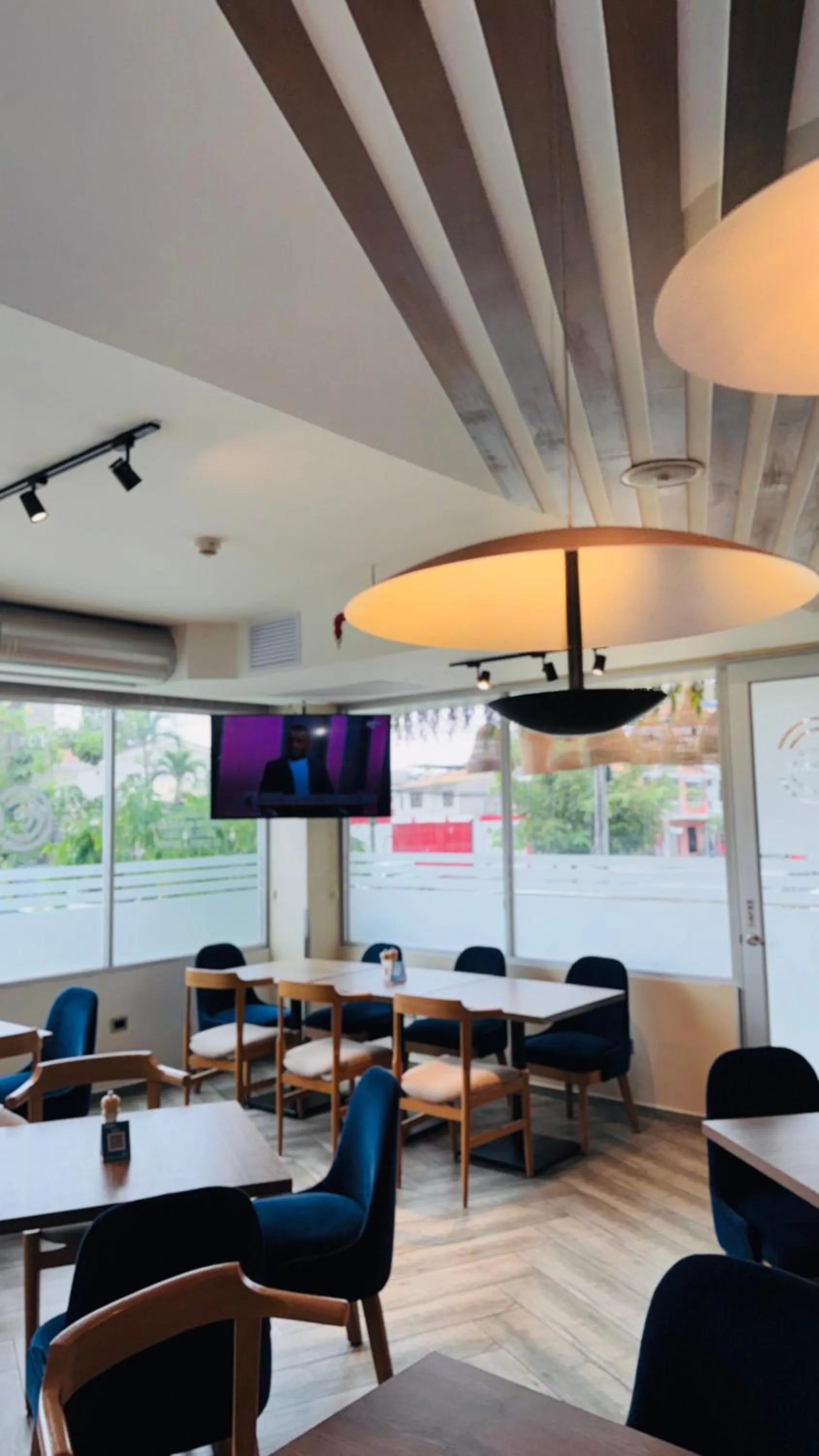 Restaurant/places to eat in Hotel Puerto Pacifico Guayaquil Airport