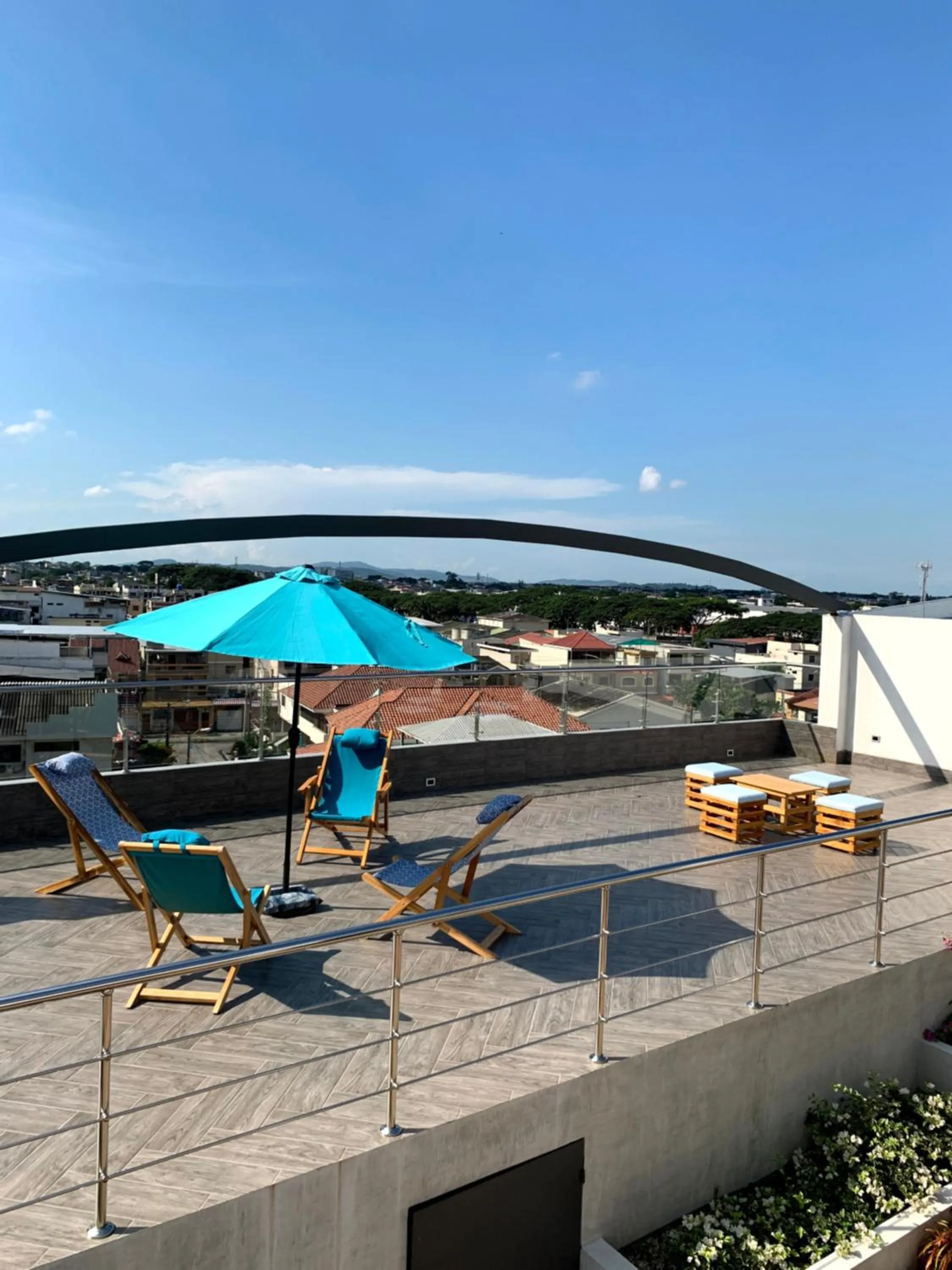 Swimming pool in Hotel Puerto Pacifico Guayaquil Airport
