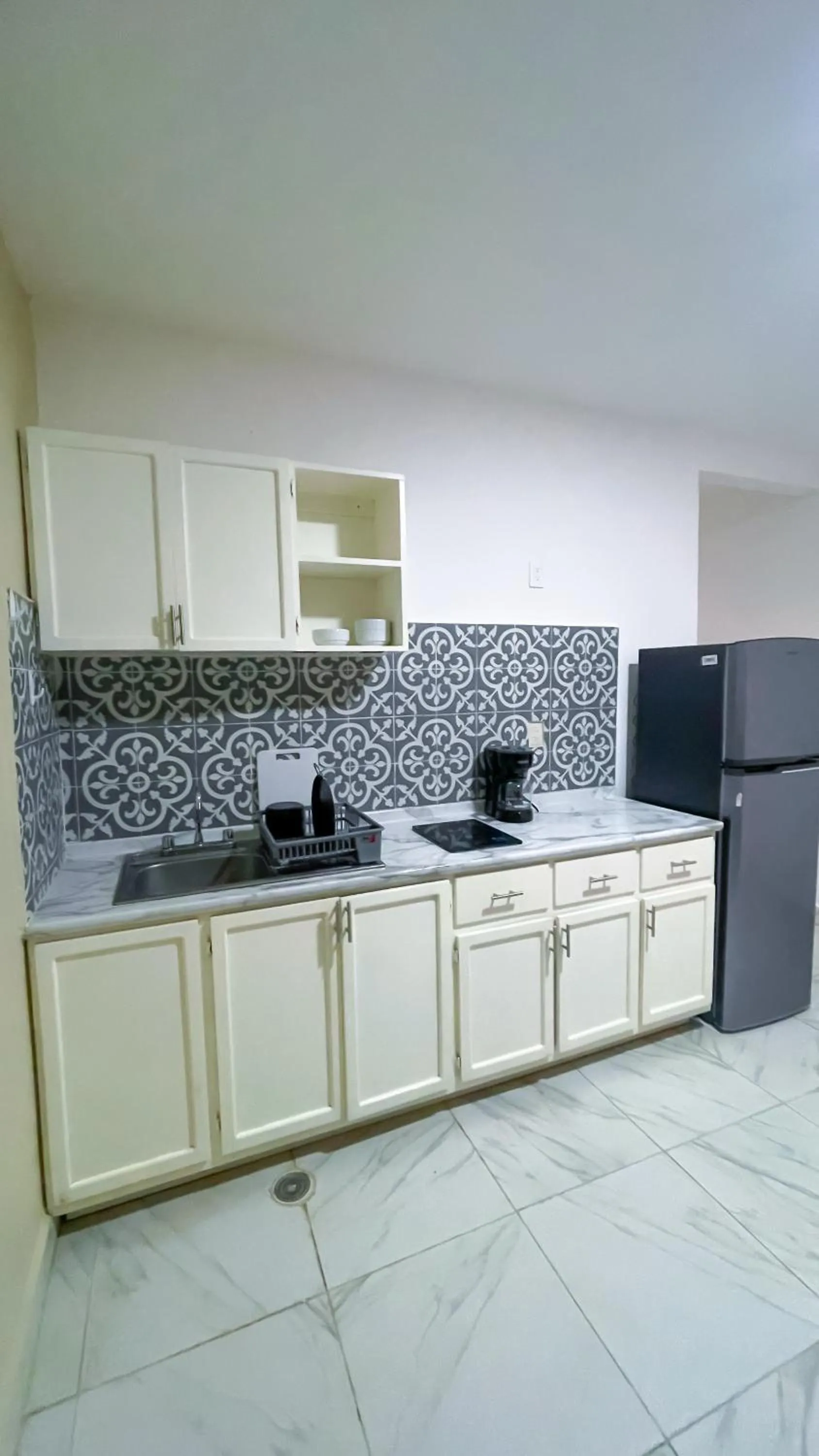 Kitchen or kitchenette in Ocean Drive Hotel
