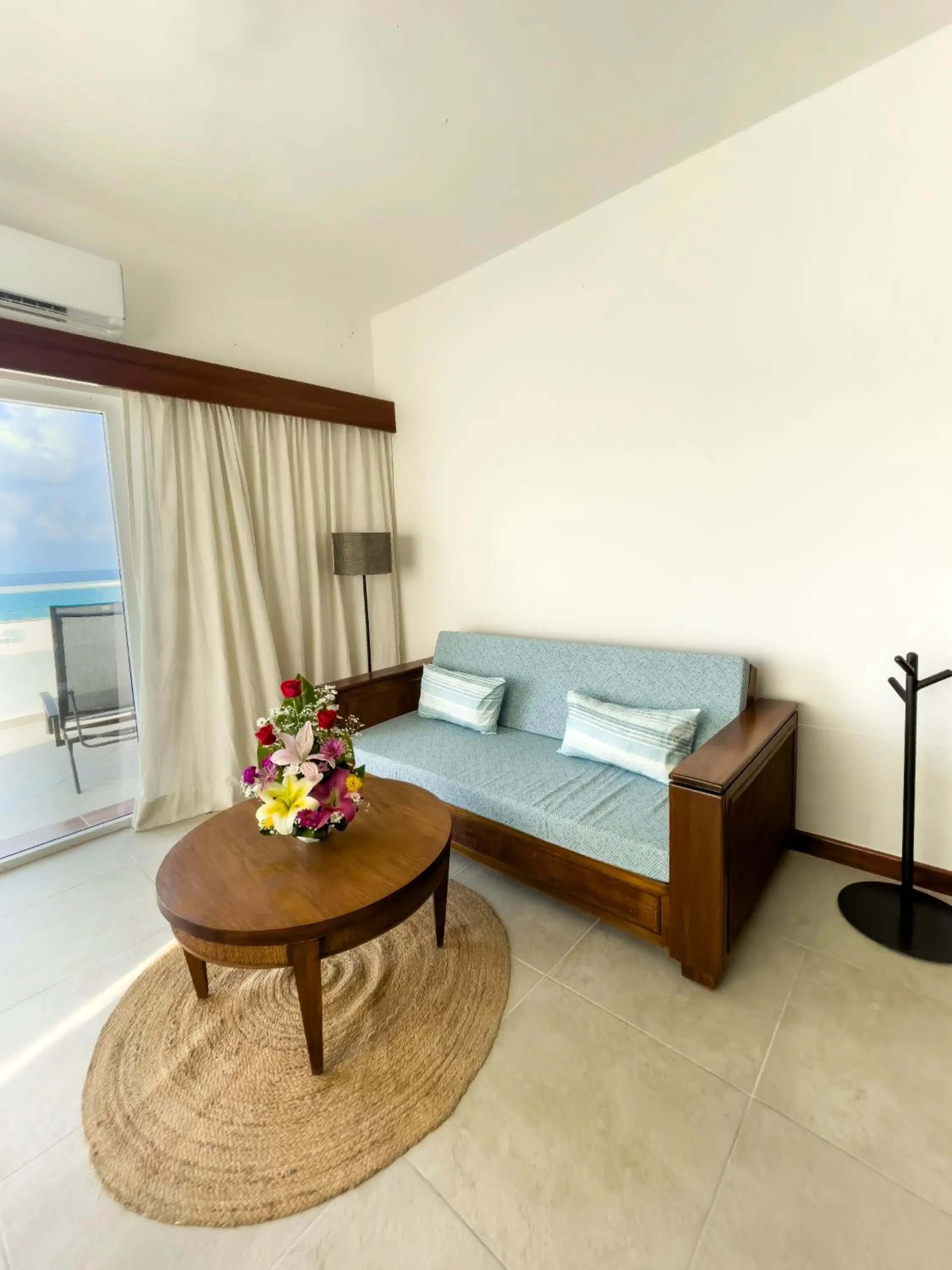 Living room in Ocean Drive Hotel