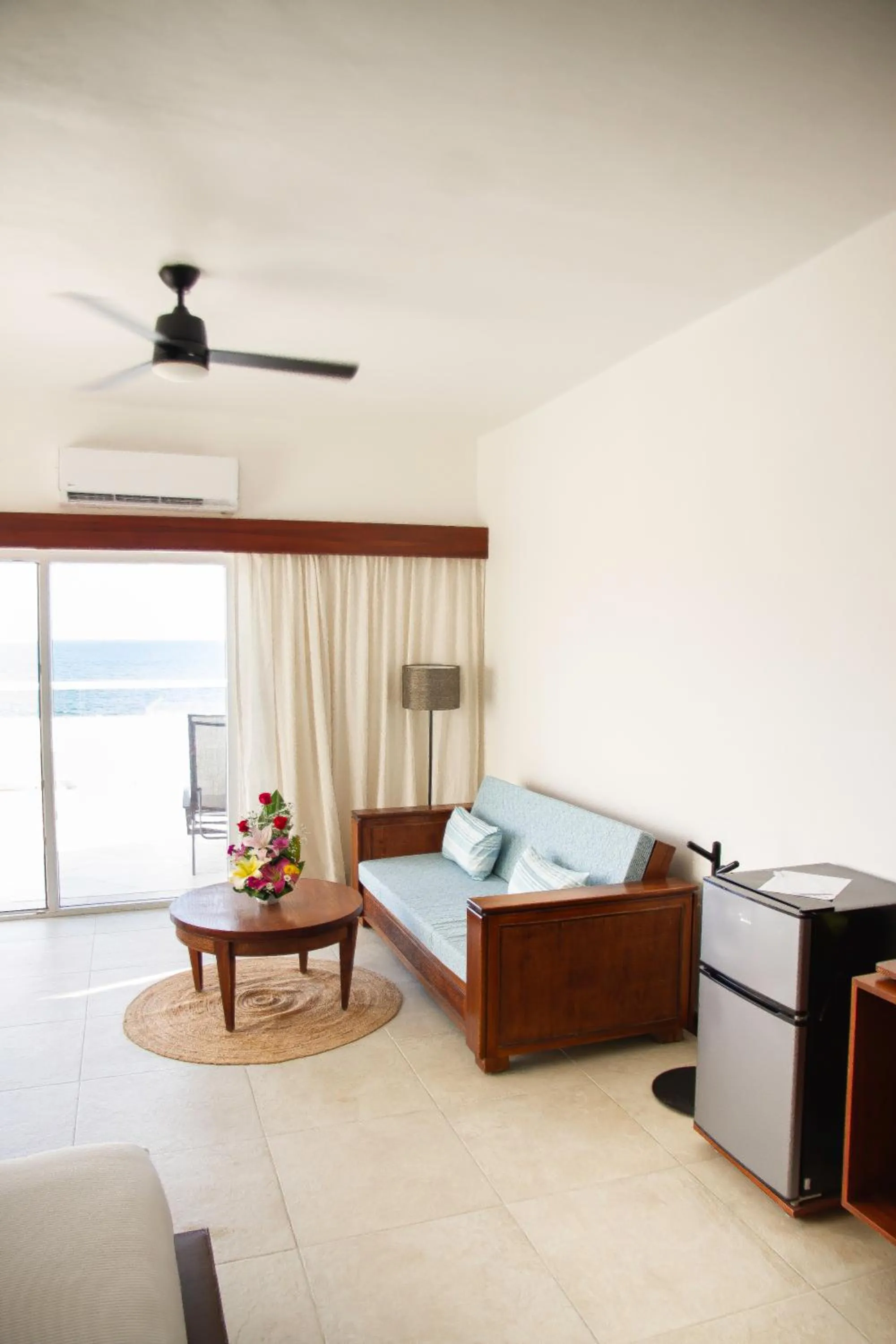 Living room in Ocean Drive Hotel