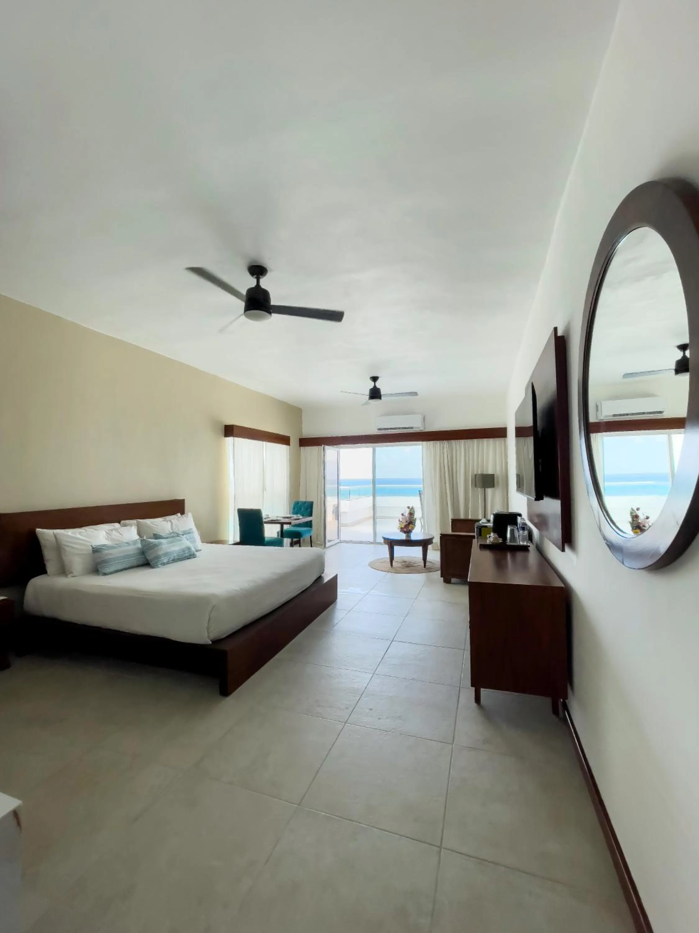 Bed in Ocean Drive Hotel