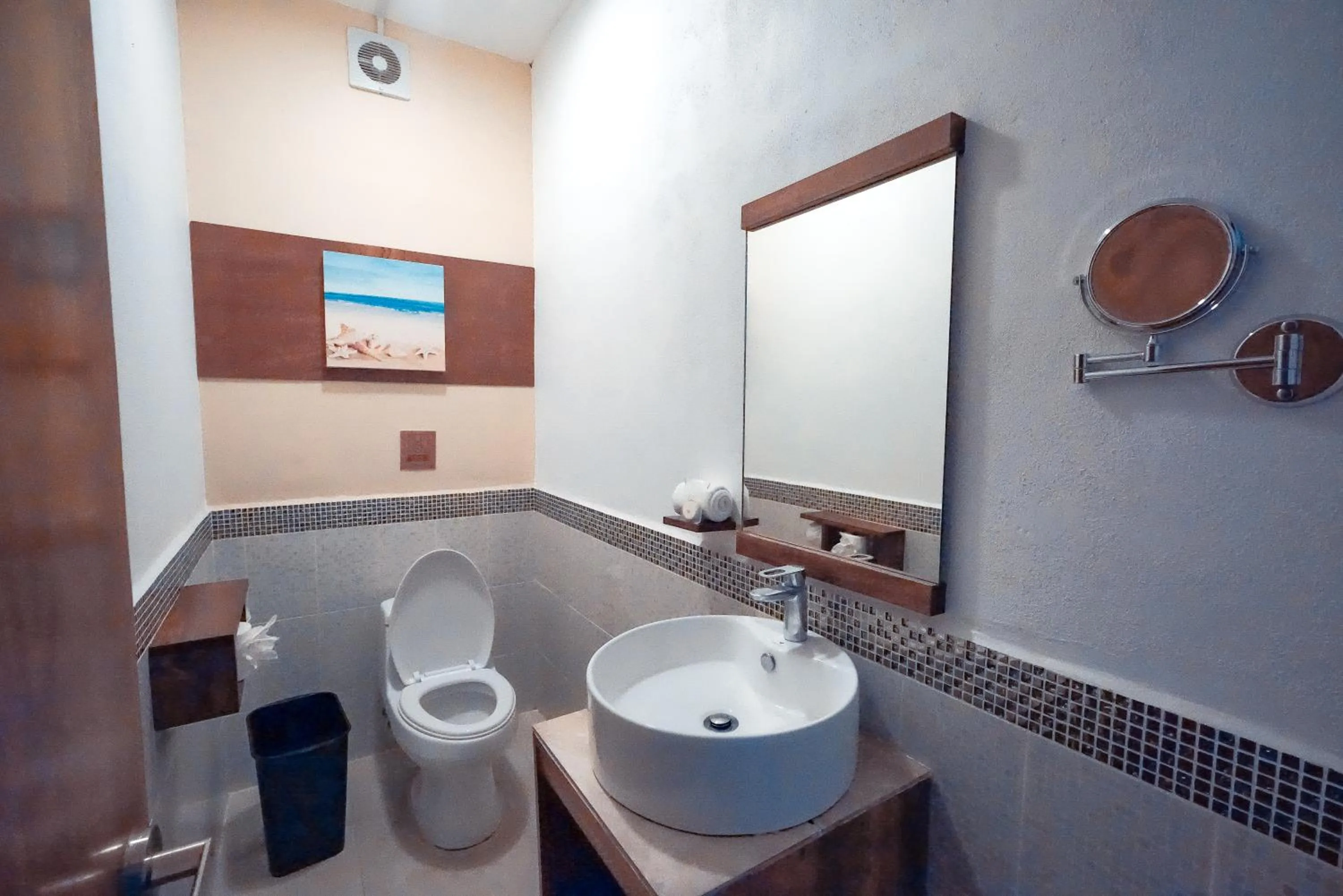 Shower in The Mint Resort Isla Mujeres