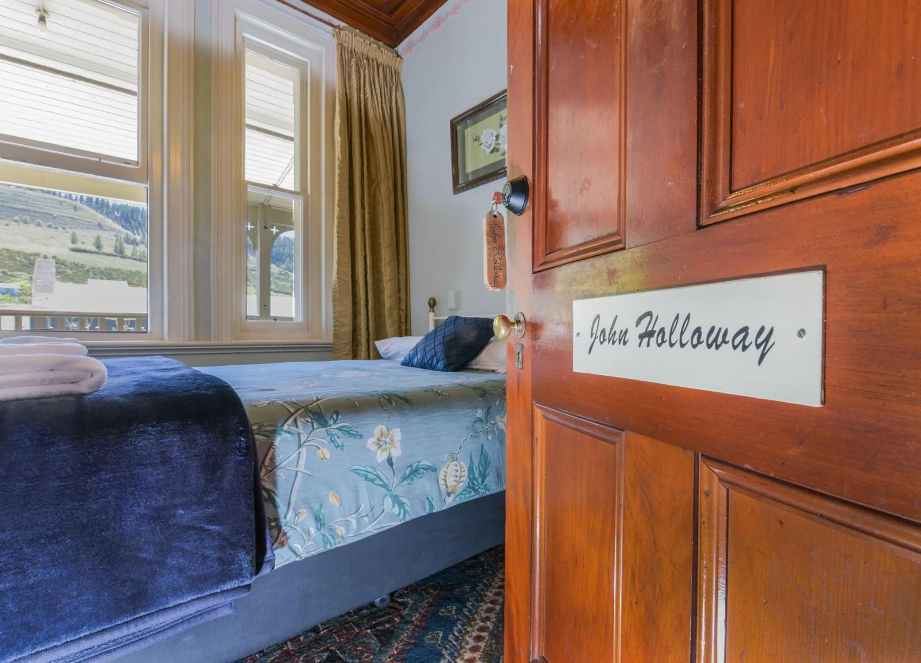 Bedroom in Dunstan House