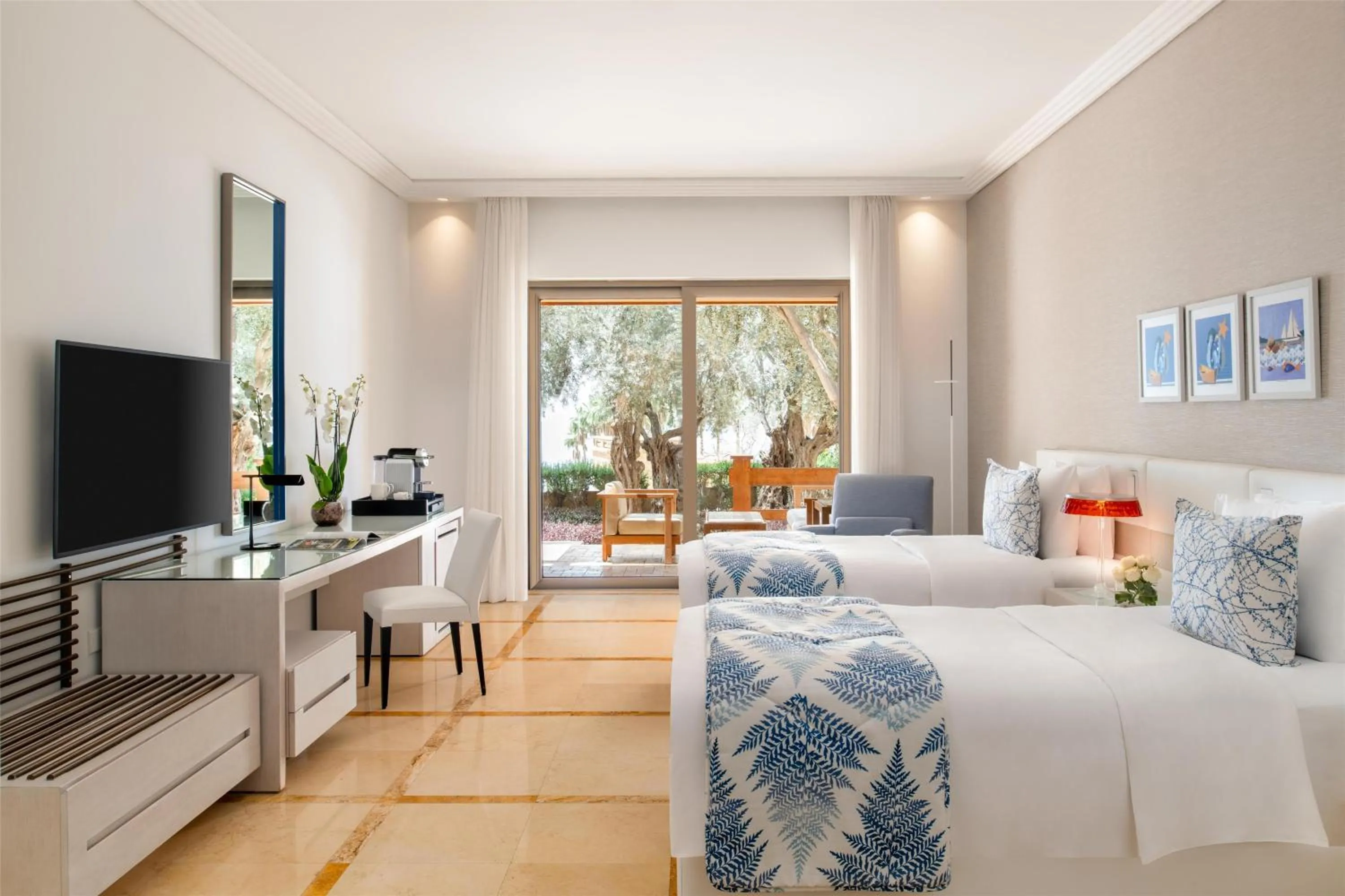 Bedroom, Bed in Kempinski Hotel Ishtar Dead Sea