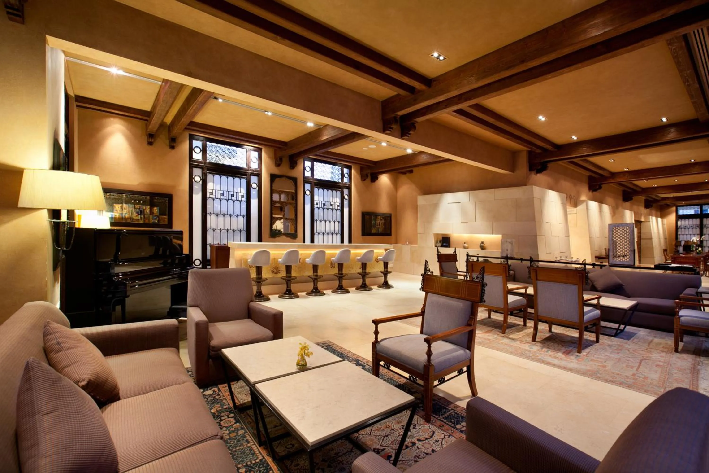 Lounge or bar in Kempinski Hotel Ishtar Dead Sea