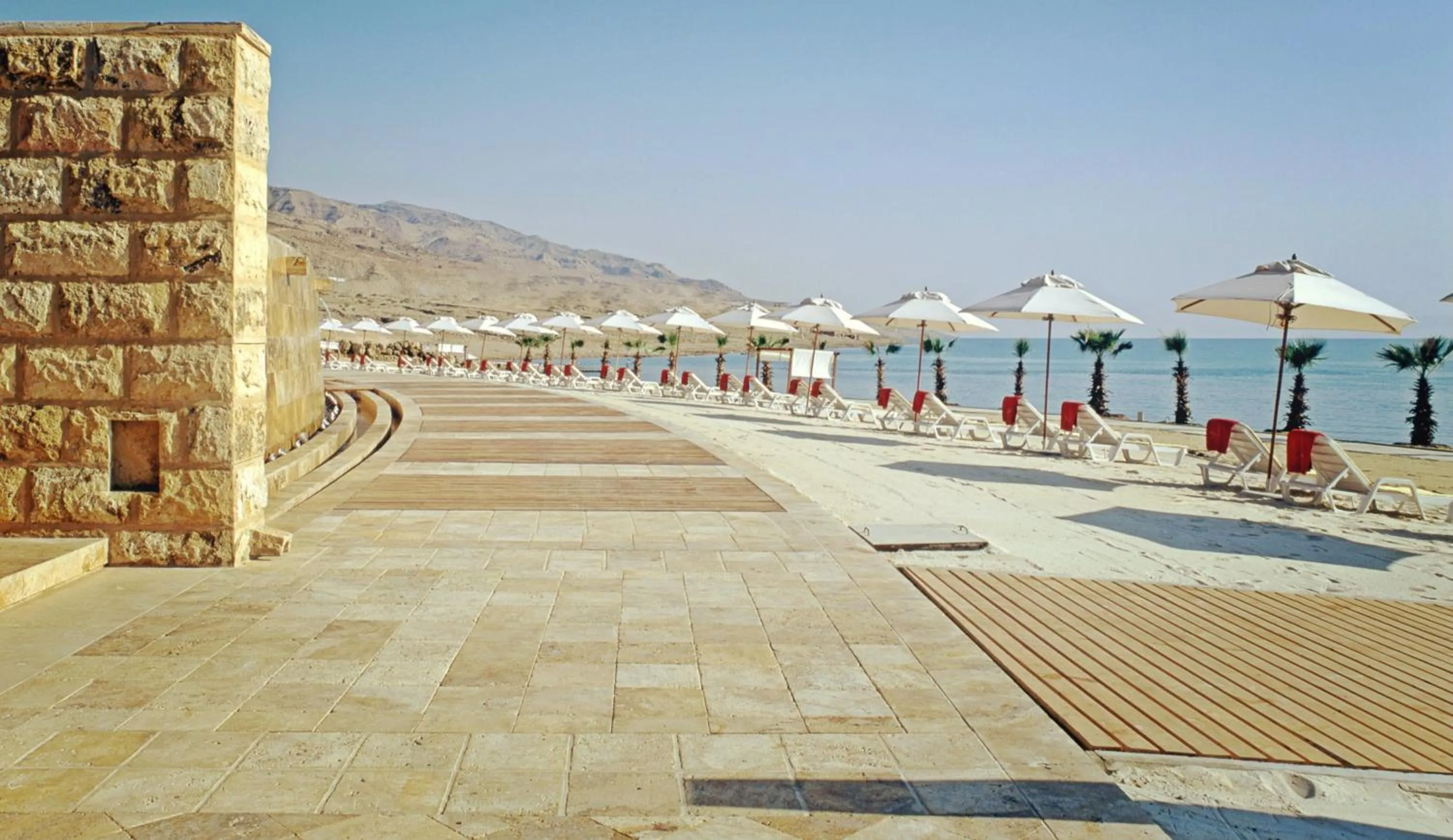 Beach in Kempinski Hotel Ishtar Dead Sea