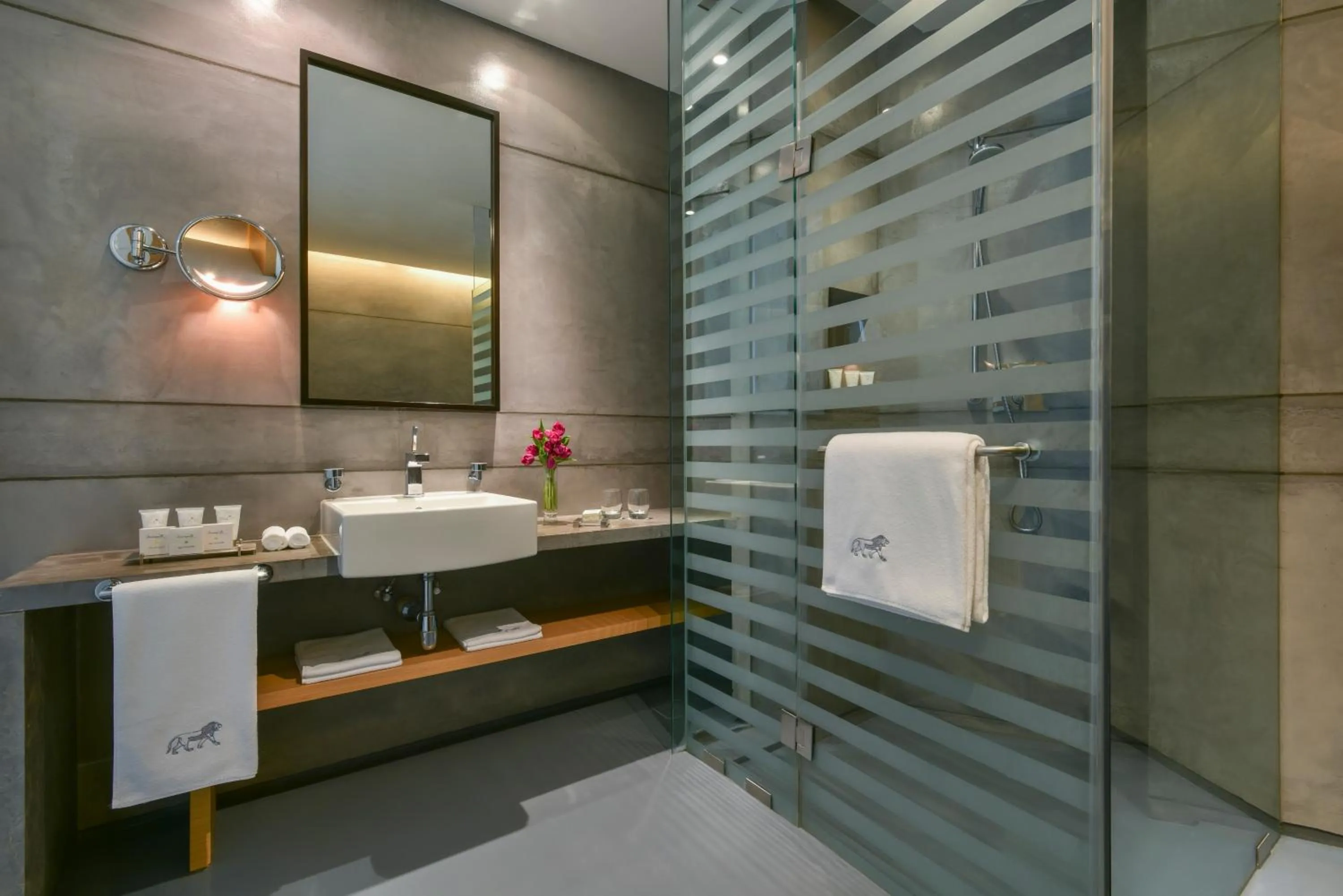 Bathroom in Kempinski Hotel Ishtar Dead Sea