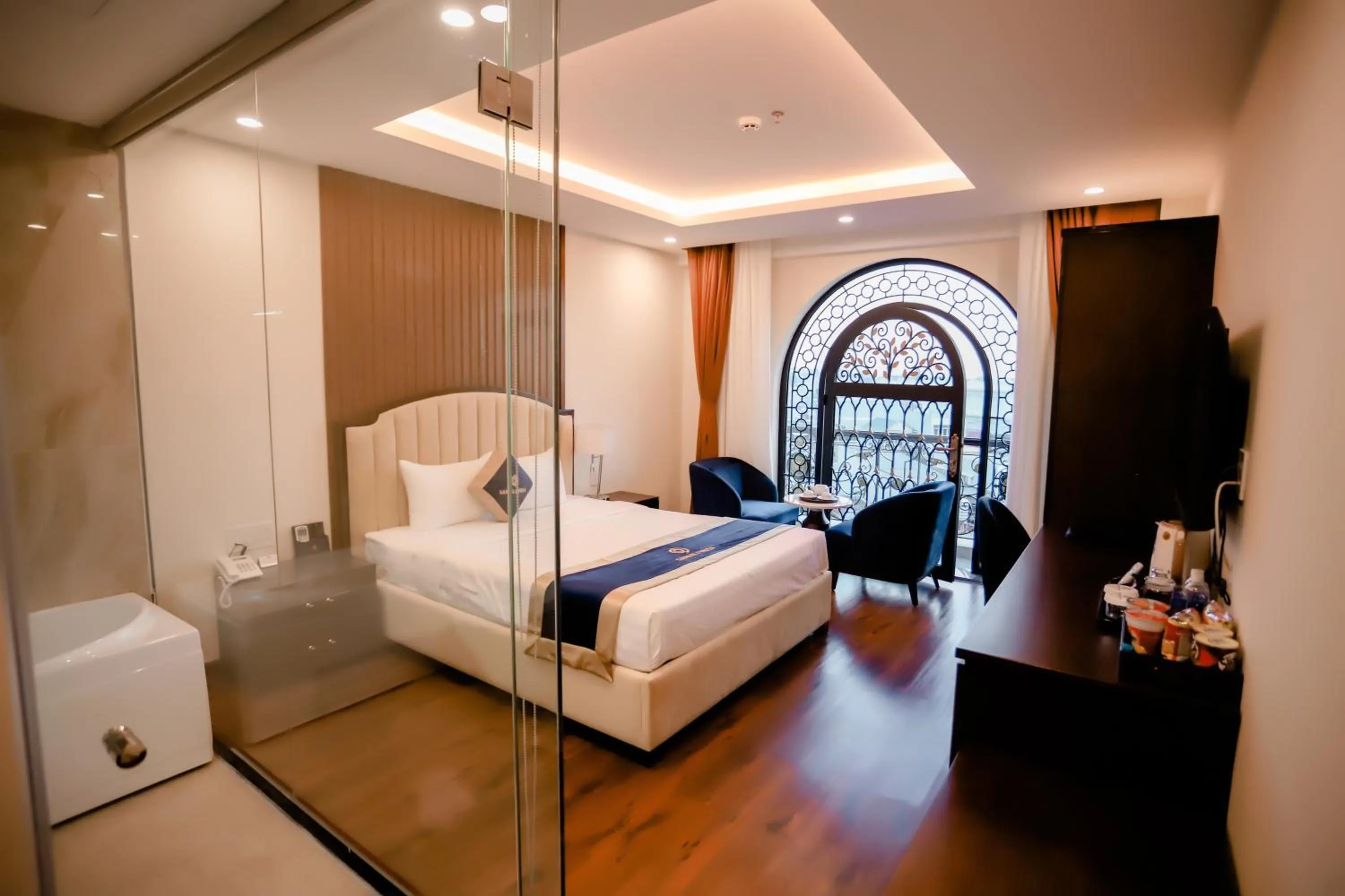 Bedroom, Bed in Sandals Vista Hotel