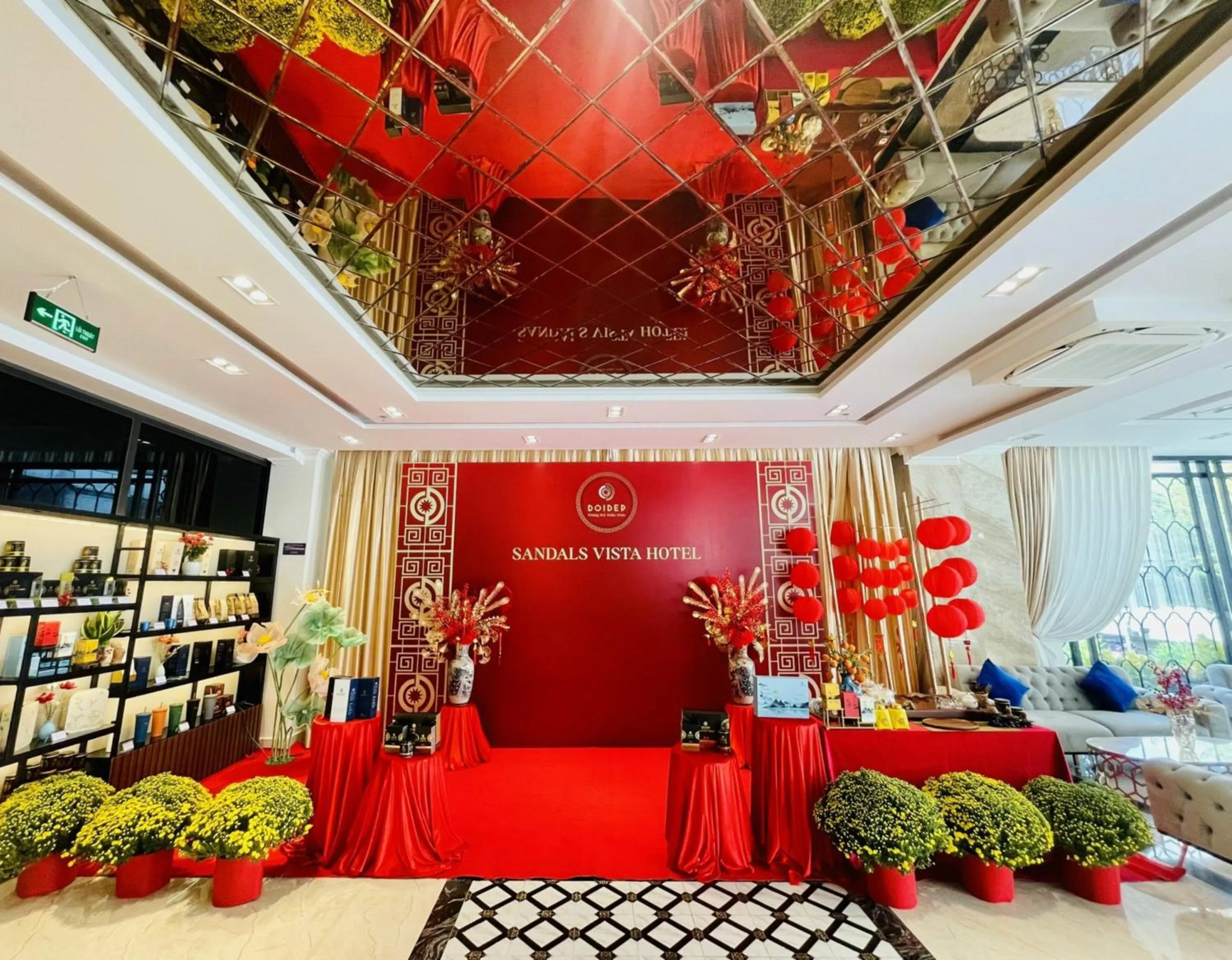 Communal lounge/ TV room in Sandals Vista Hotel