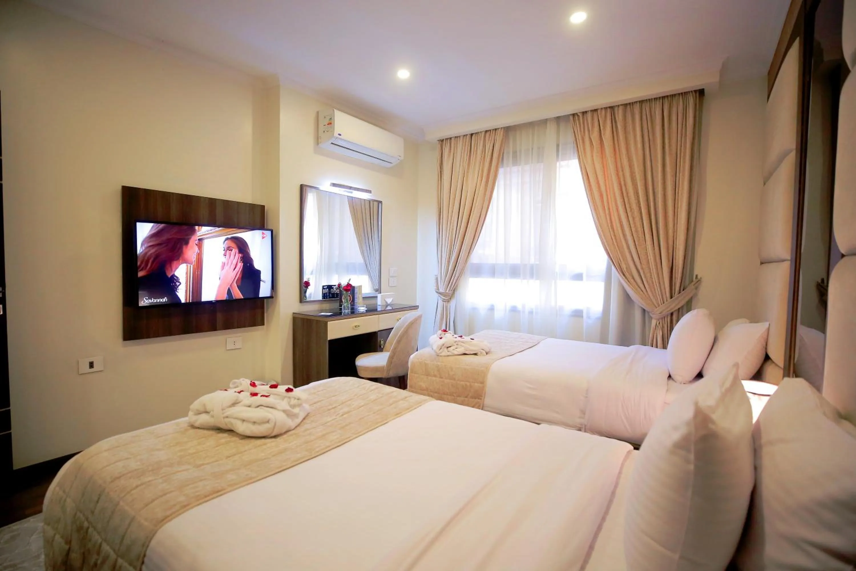 Bed in Cairo Taj Hotels & Suites - Dokki