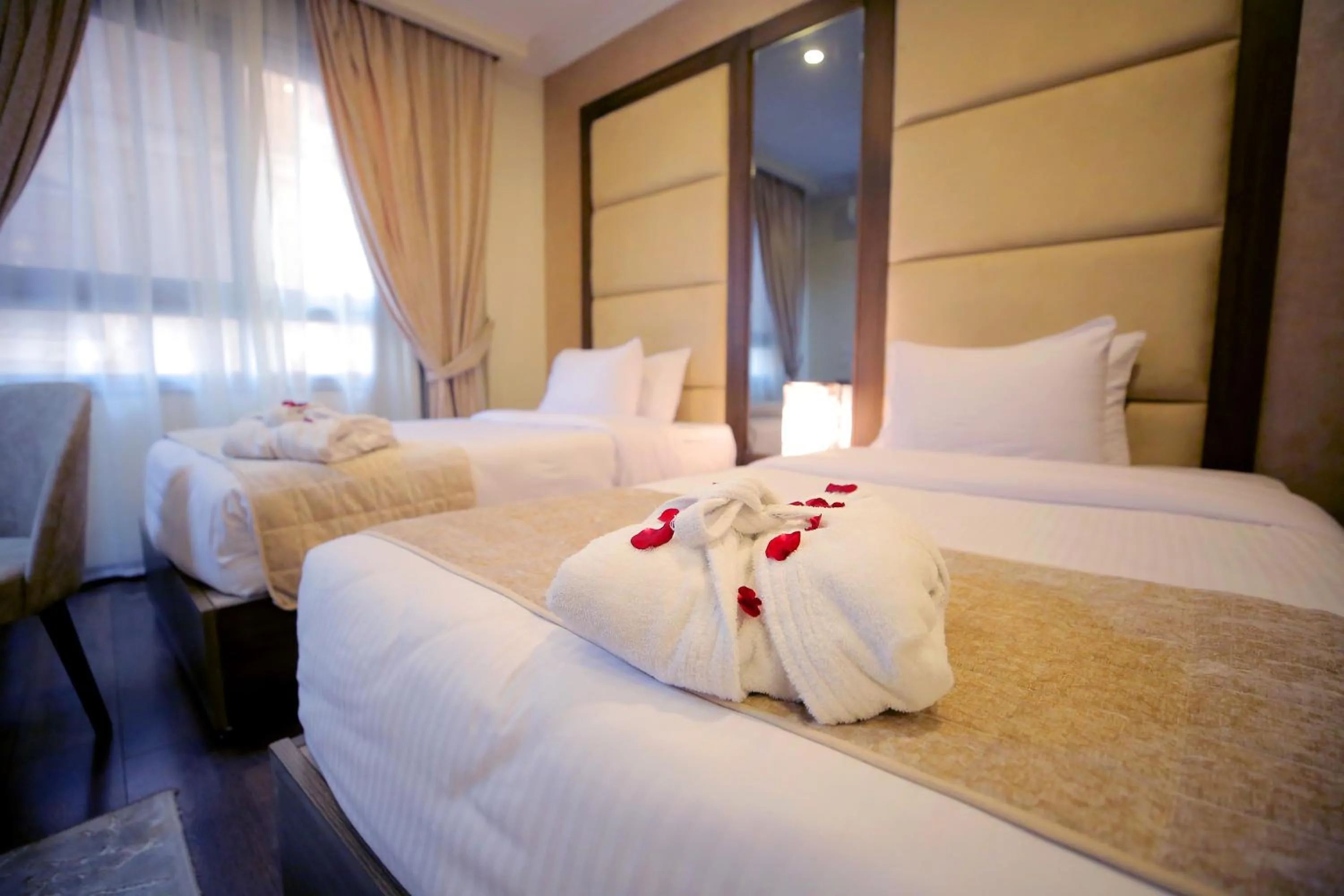 Bed in Cairo Taj Hotels & Suites - Dokki