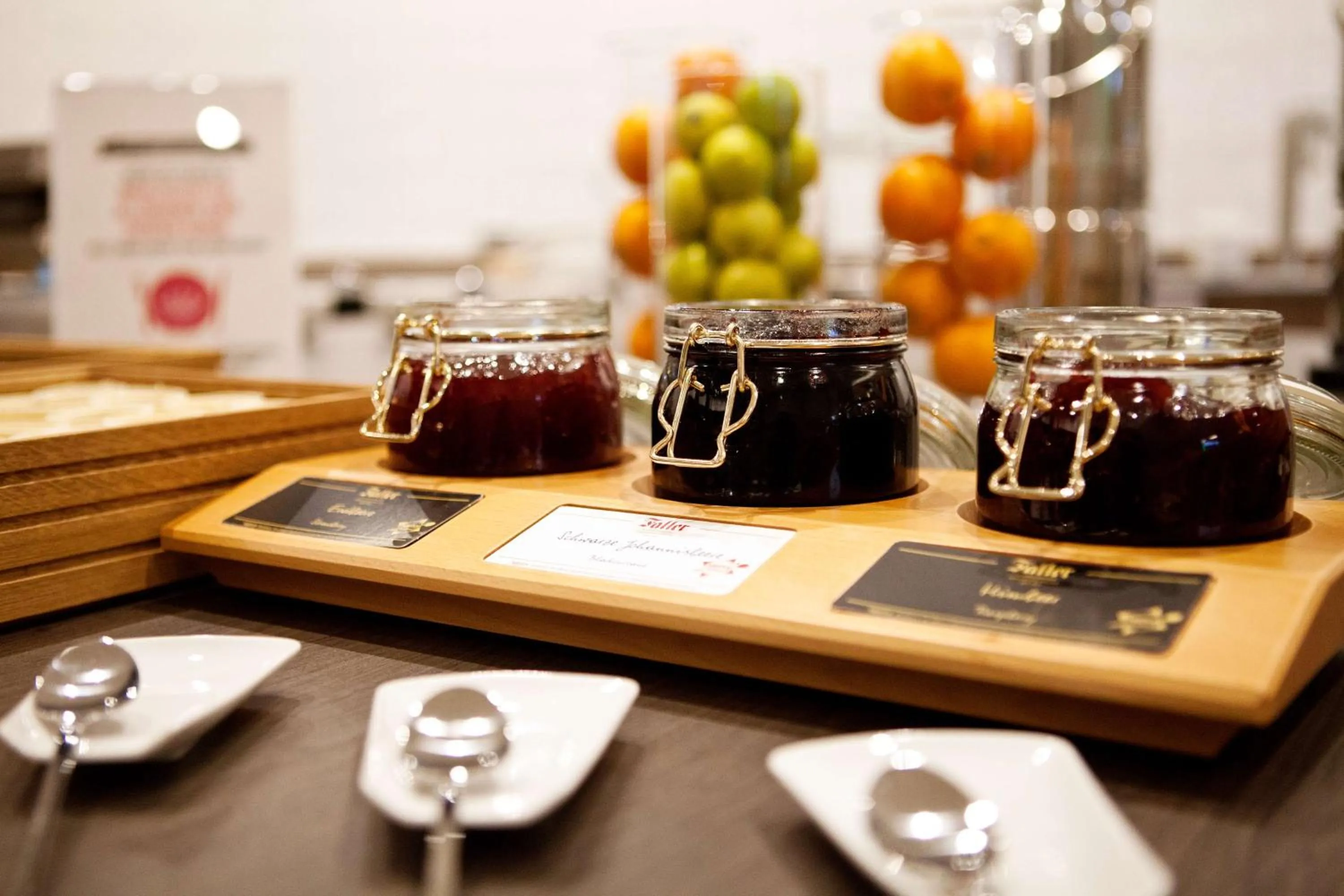 Restaurant/places to eat in Hampton by Hilton Munich Airport South