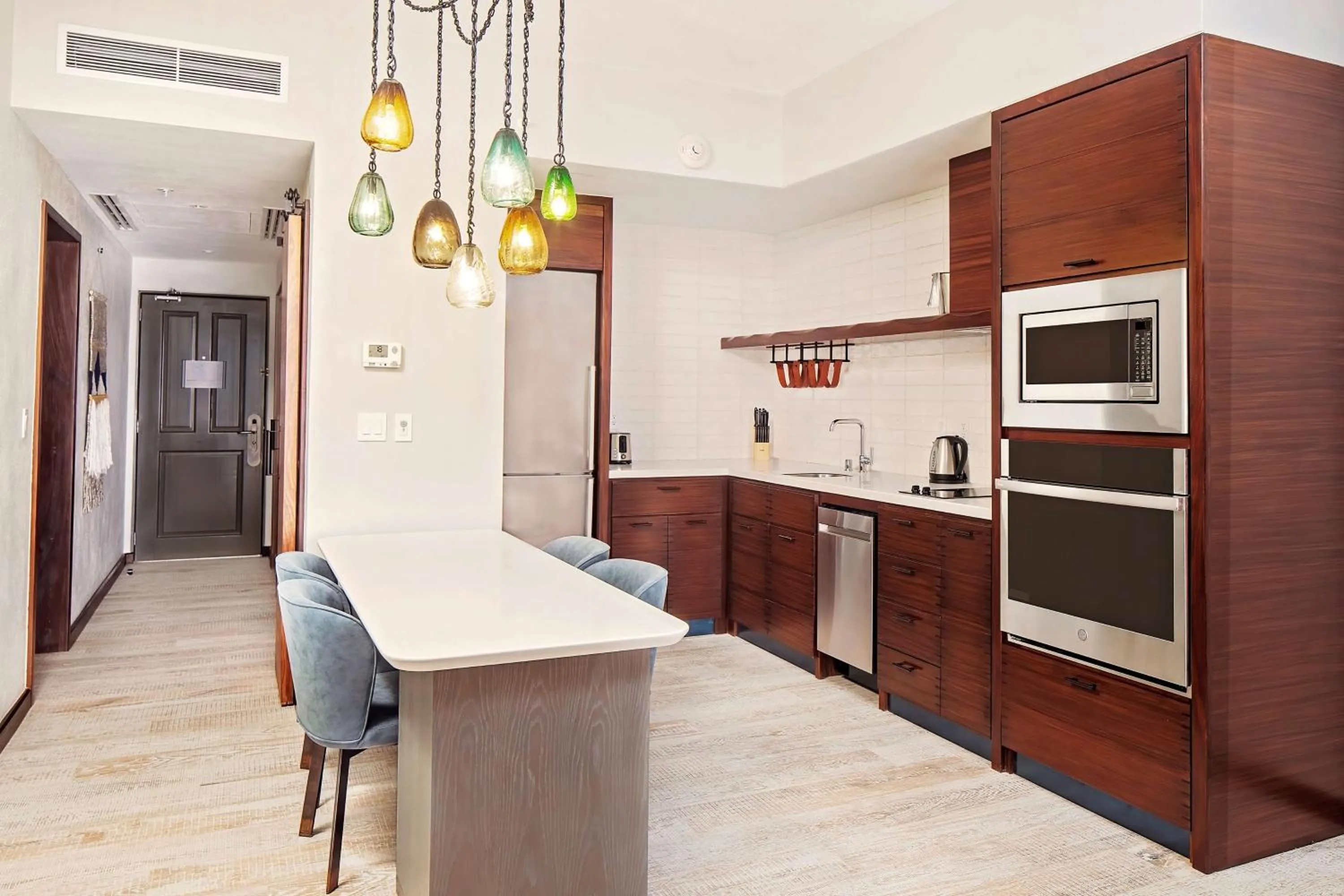 Kitchen or kitchenette in Hilton Grand Vacations Club La Pacifica Los Cabos