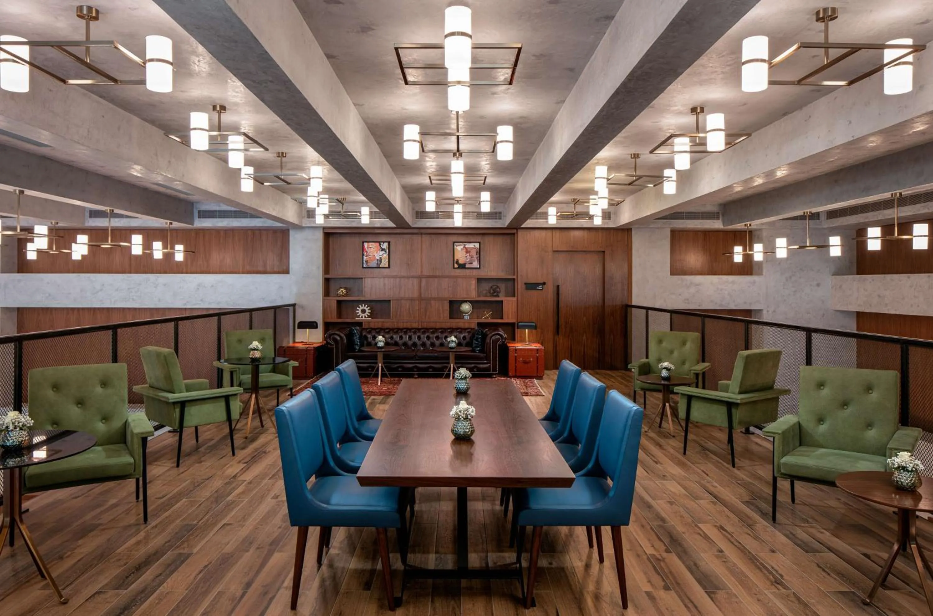 Restaurant/places to eat in DoubleTree by Hilton Dubai M Square Hotel & Residences