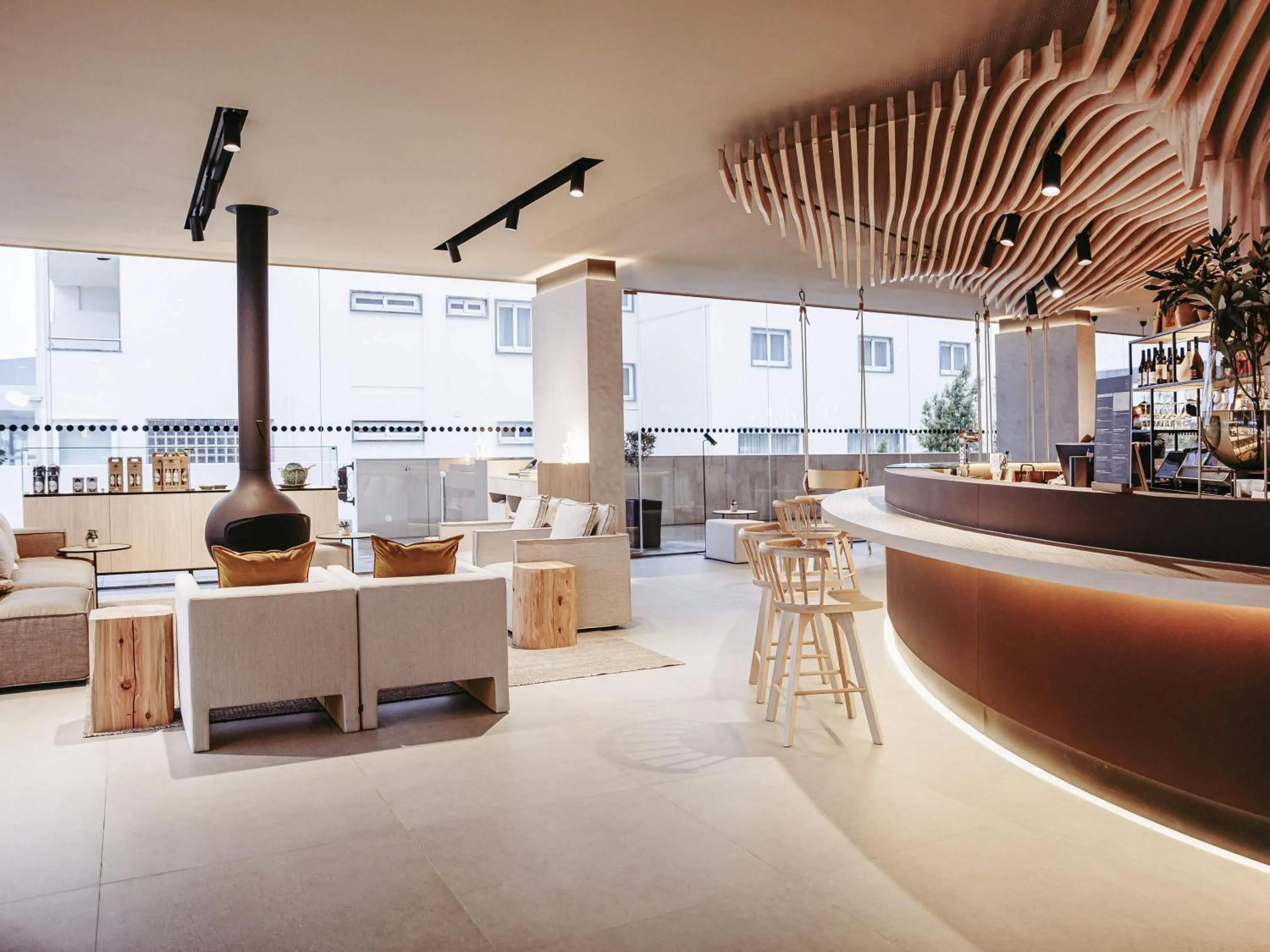 Lounge or bar in Mercure Fátima