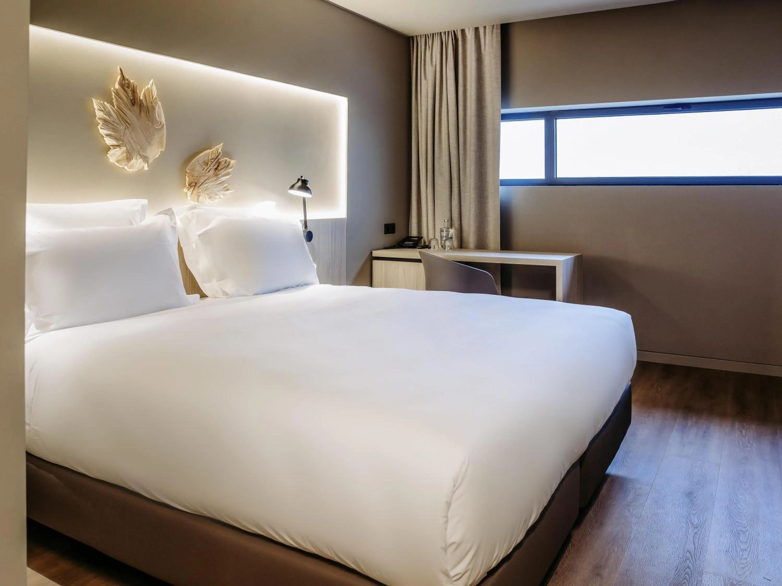 Bedroom, Bed in Mercure Fátima