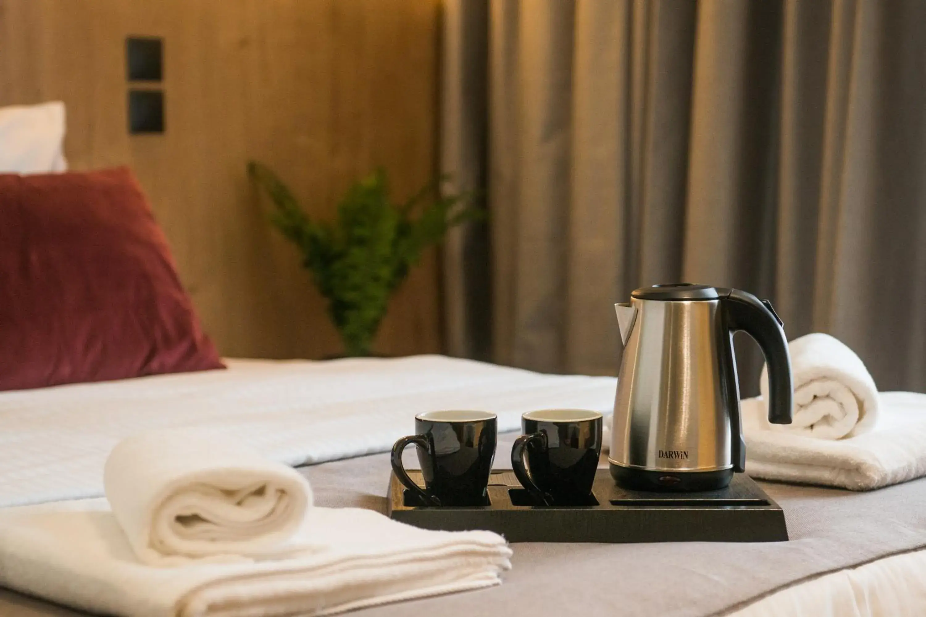 Queen Room with Balcony in Metis Urbane Living Spaces Queen Room with Balcony in Metis Urbane Living Spaces