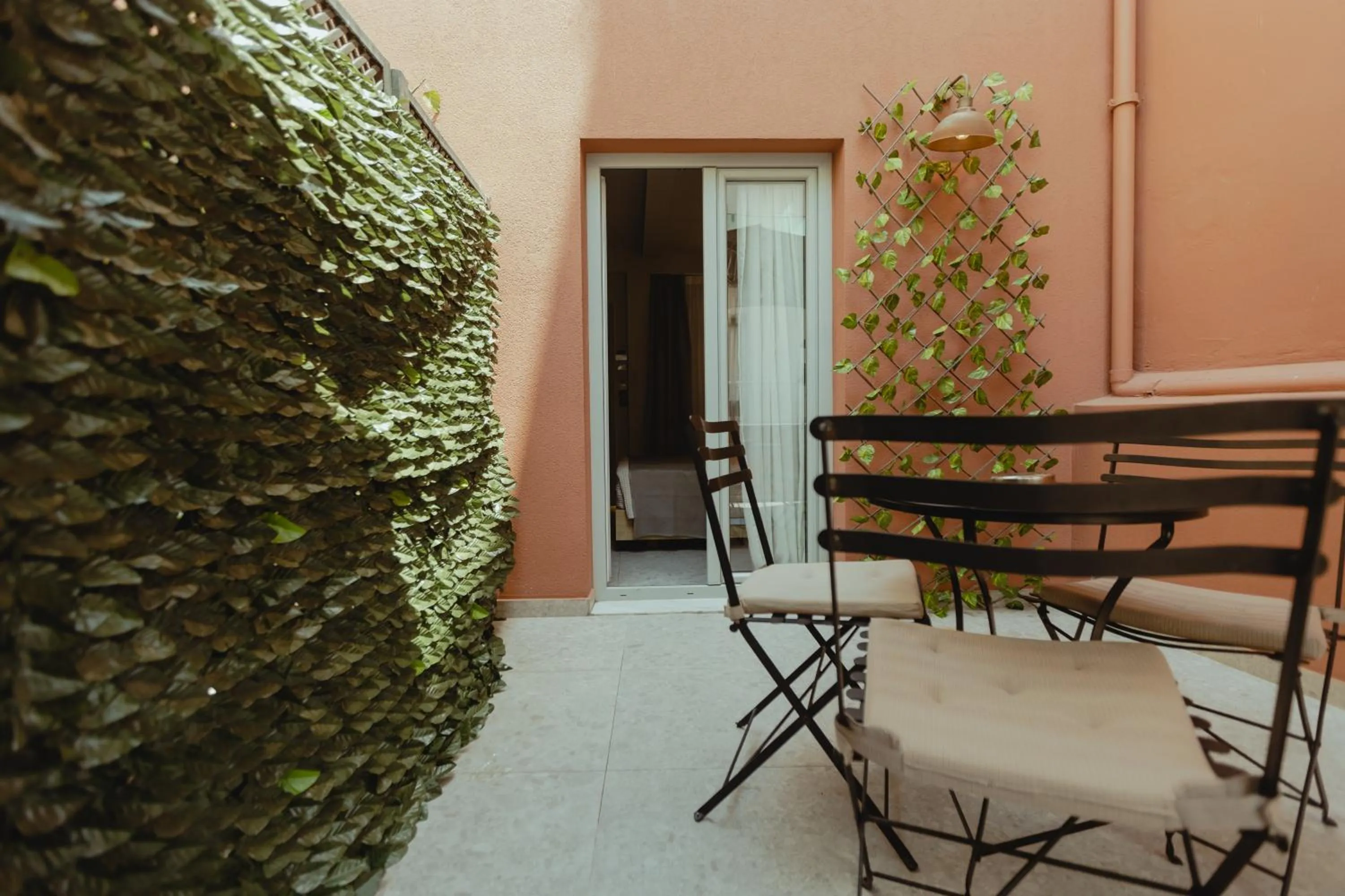 Balcony/Terrace in Metis Urbane Living Spaces