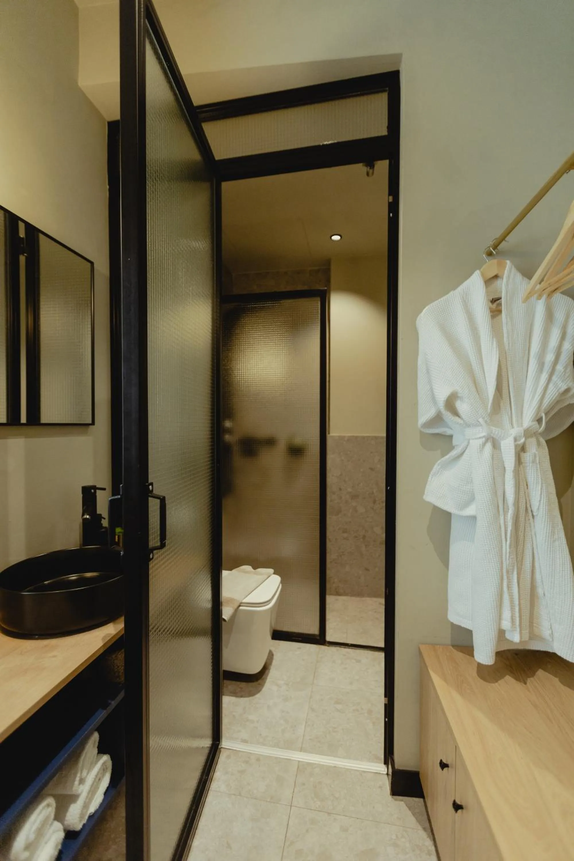 Bathroom in Metis Urbane Living Spaces