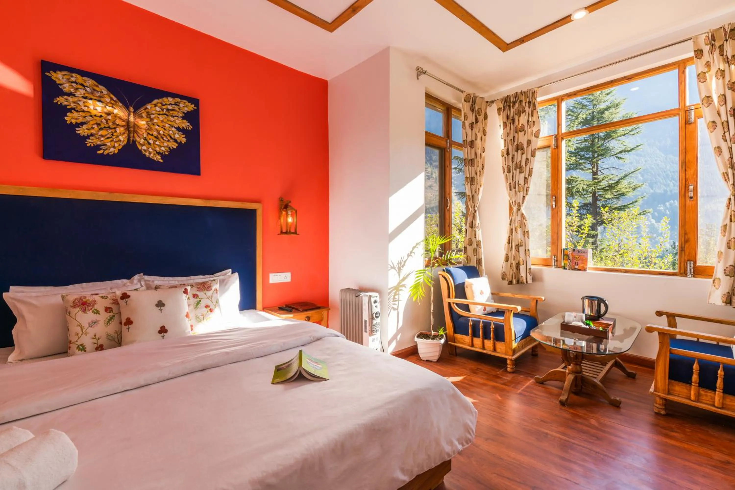 Photo of the whole room, Bed in Zen Manali by Keekoo Stays