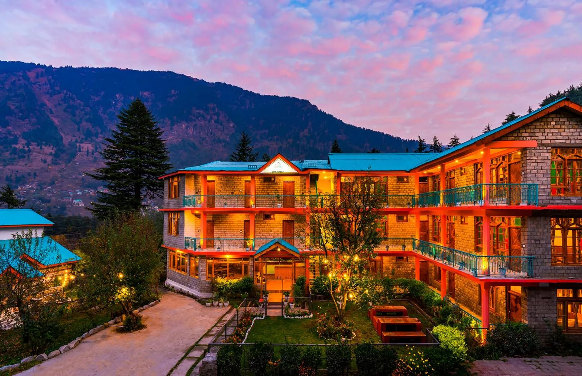 Property building in Zen Manali by Keekoo Stays