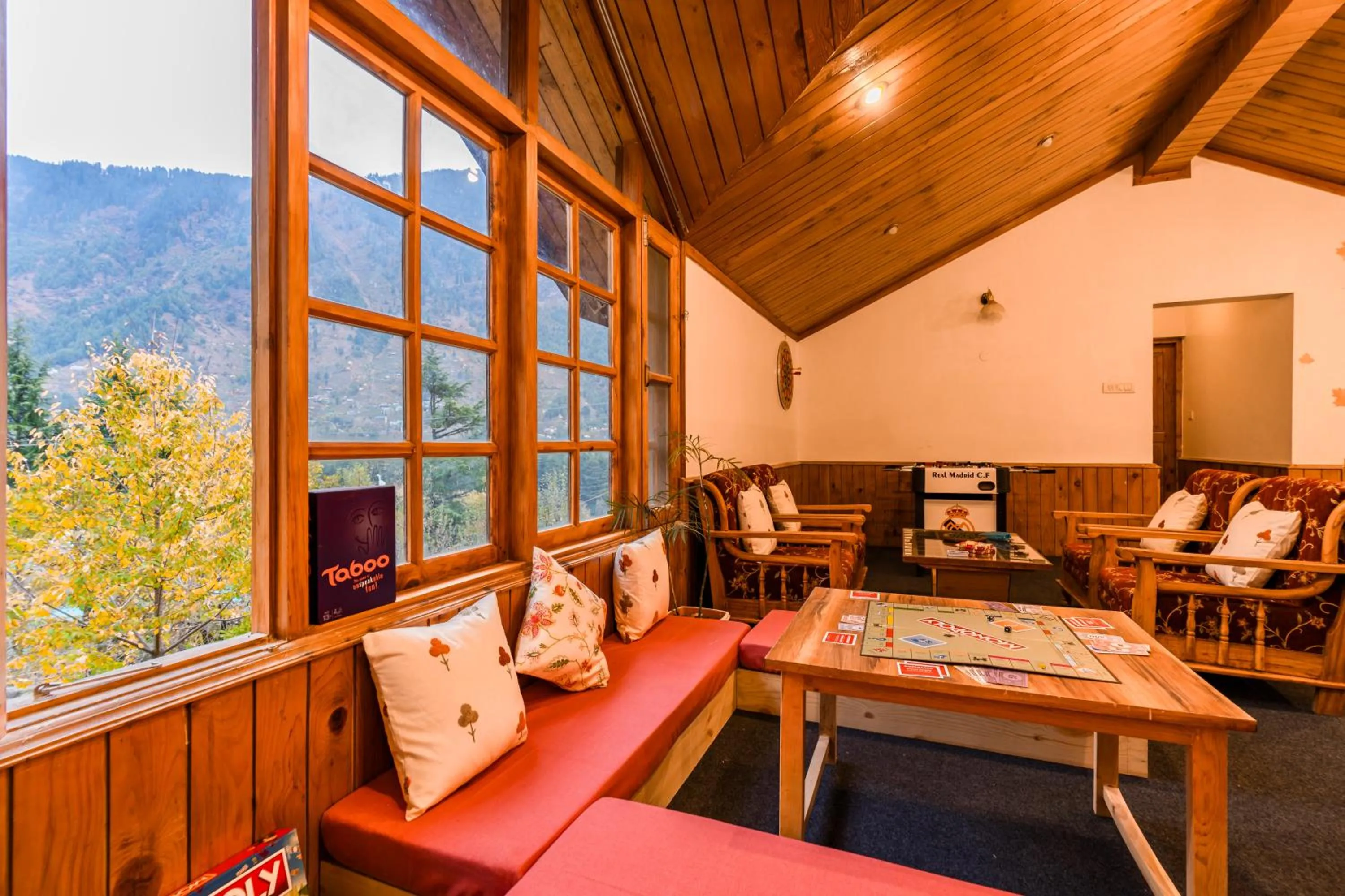 Game Room in Zen Manali by Keekoo Stays
